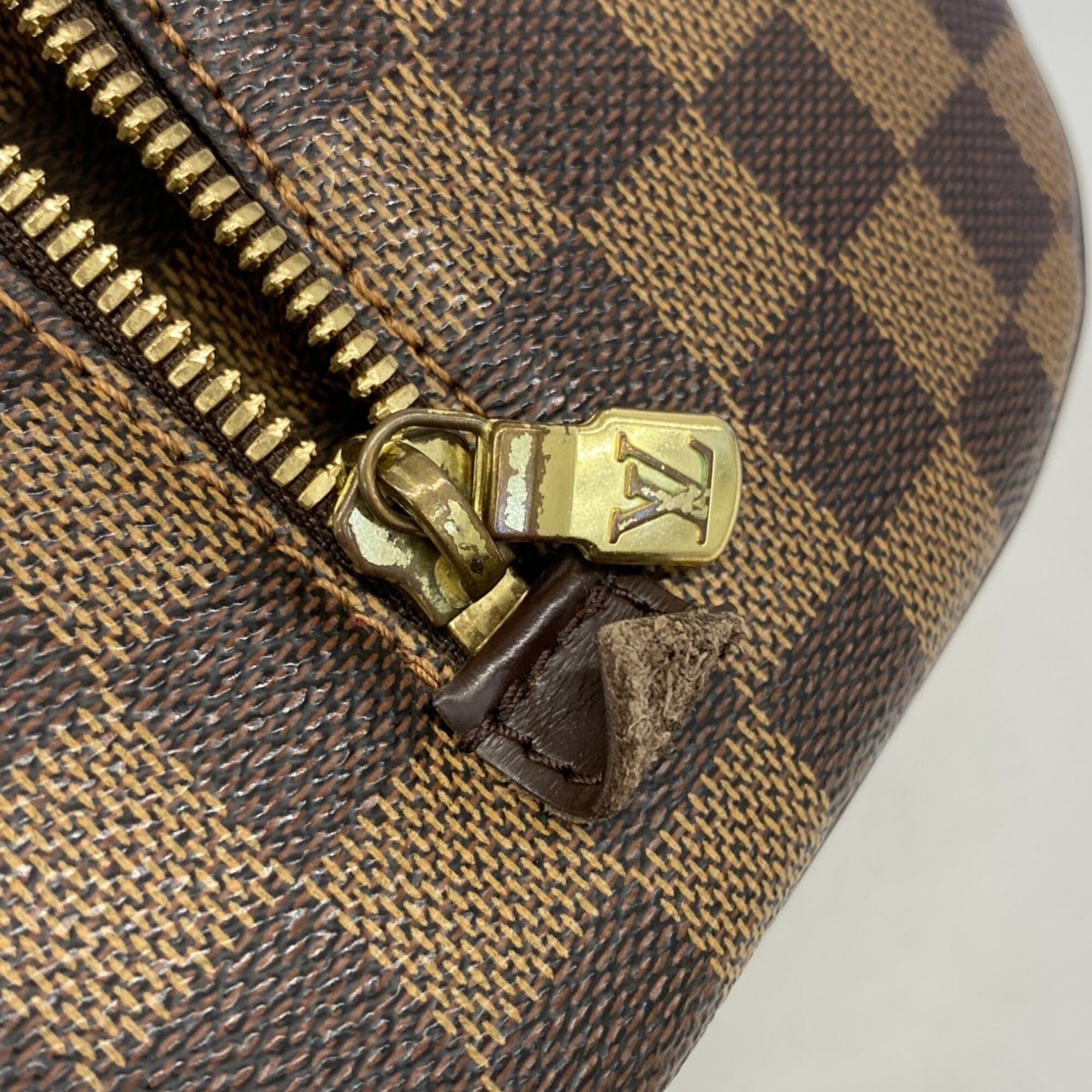 Louis Vuitton Brown Handbag (Pre-Owned)