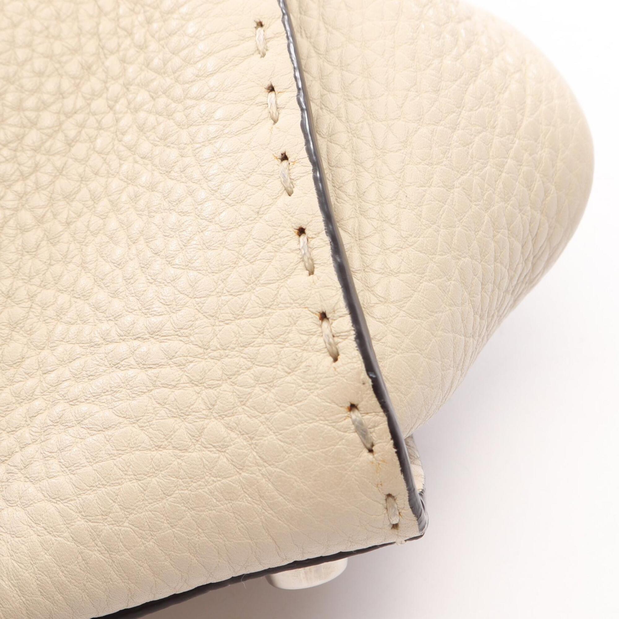 Fendi Gray Ivory Leather Handbag (Pre-Owned)