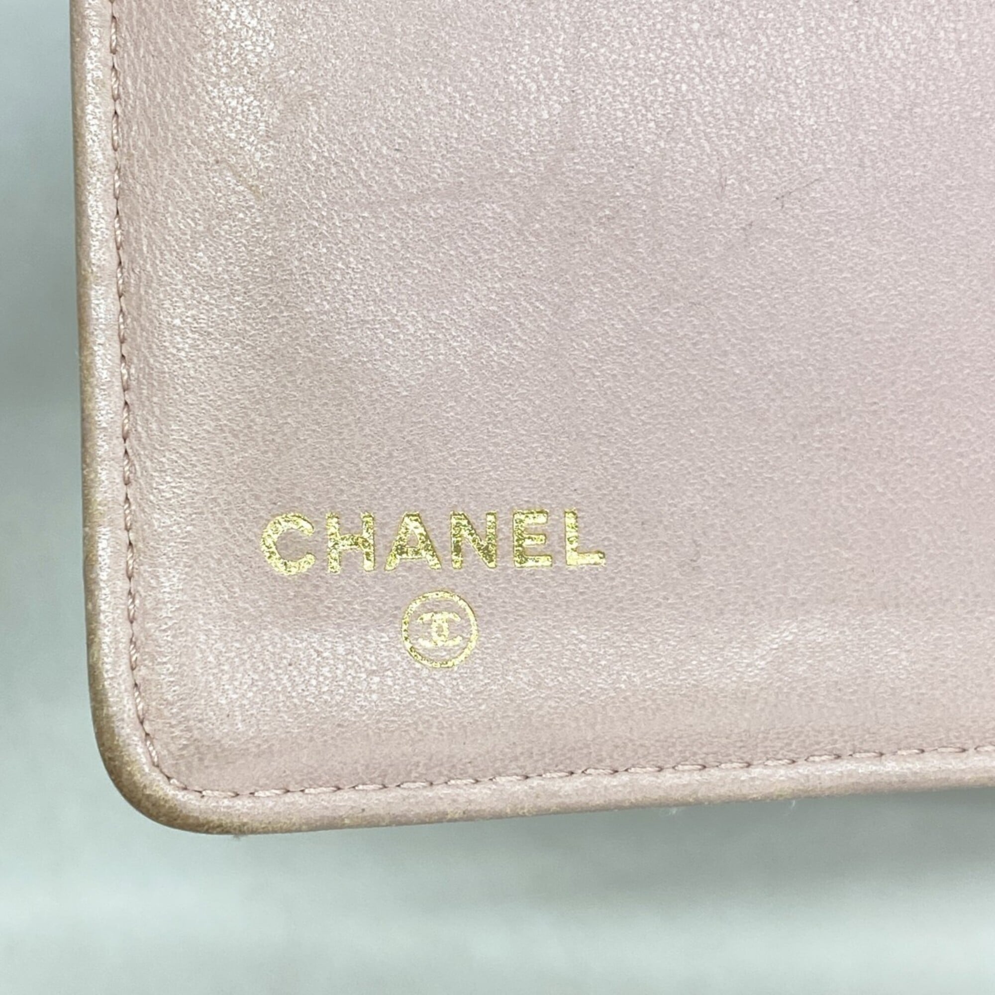 Chanel Pink Leather Long Wallet (Bi-Fold) (Pre-Owned)