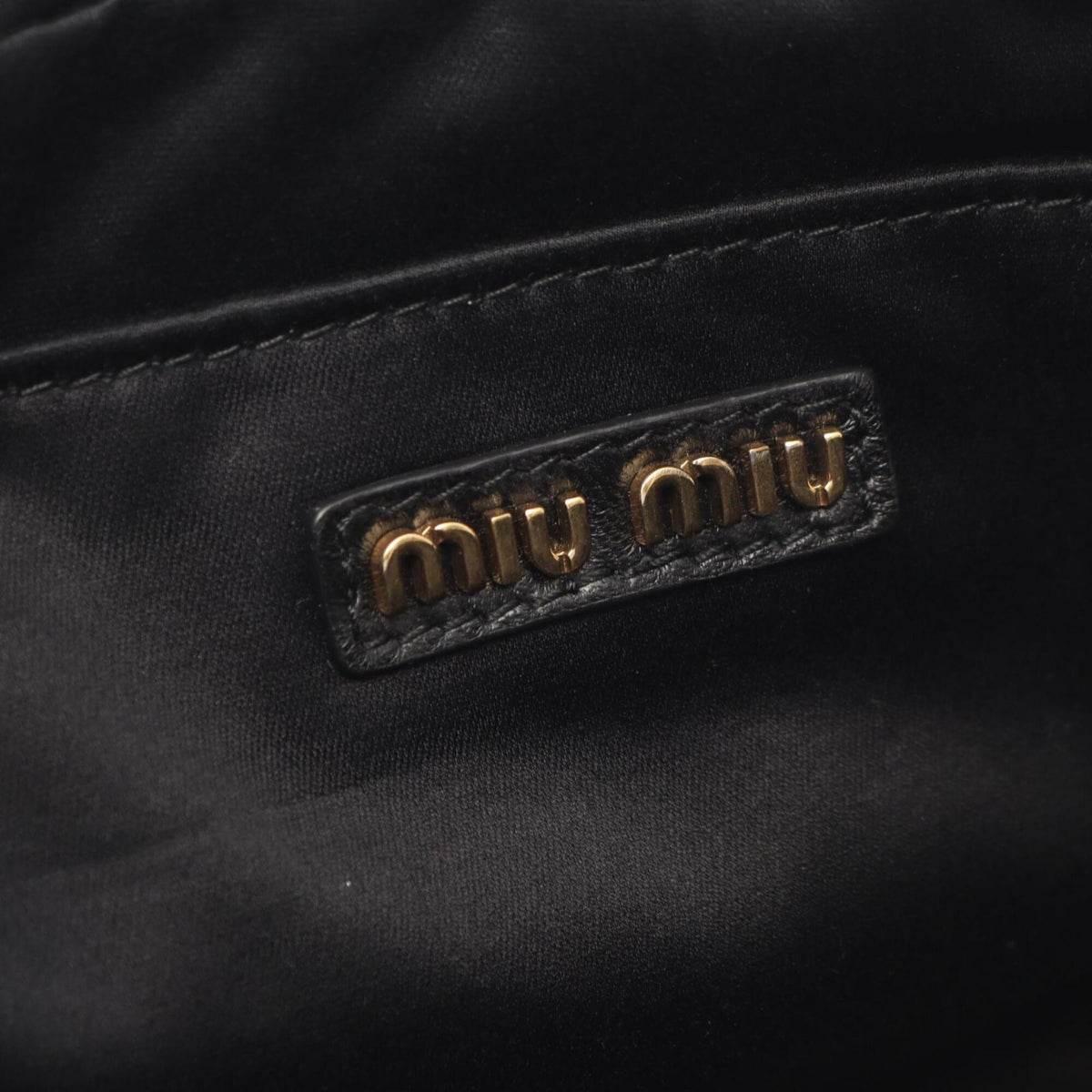 Miu Miu Matelasse Black Leather Handbag (Pre-Owned)