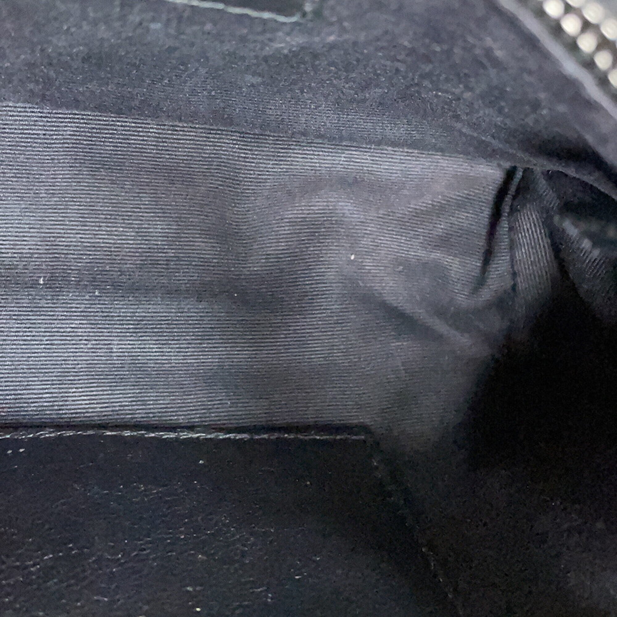 Yves Saint Laurent Black Leather Shoulder Bag (Pre-Owned)