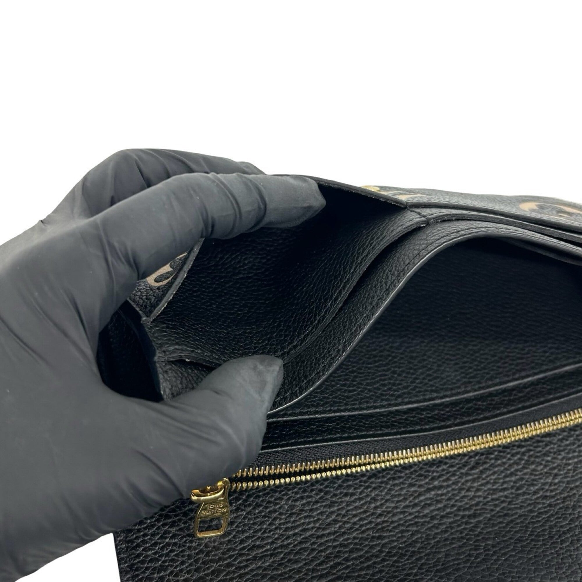 Louis Vuitton Black Leather Long Wallet (Bi-Fold) (Pre-Owned)