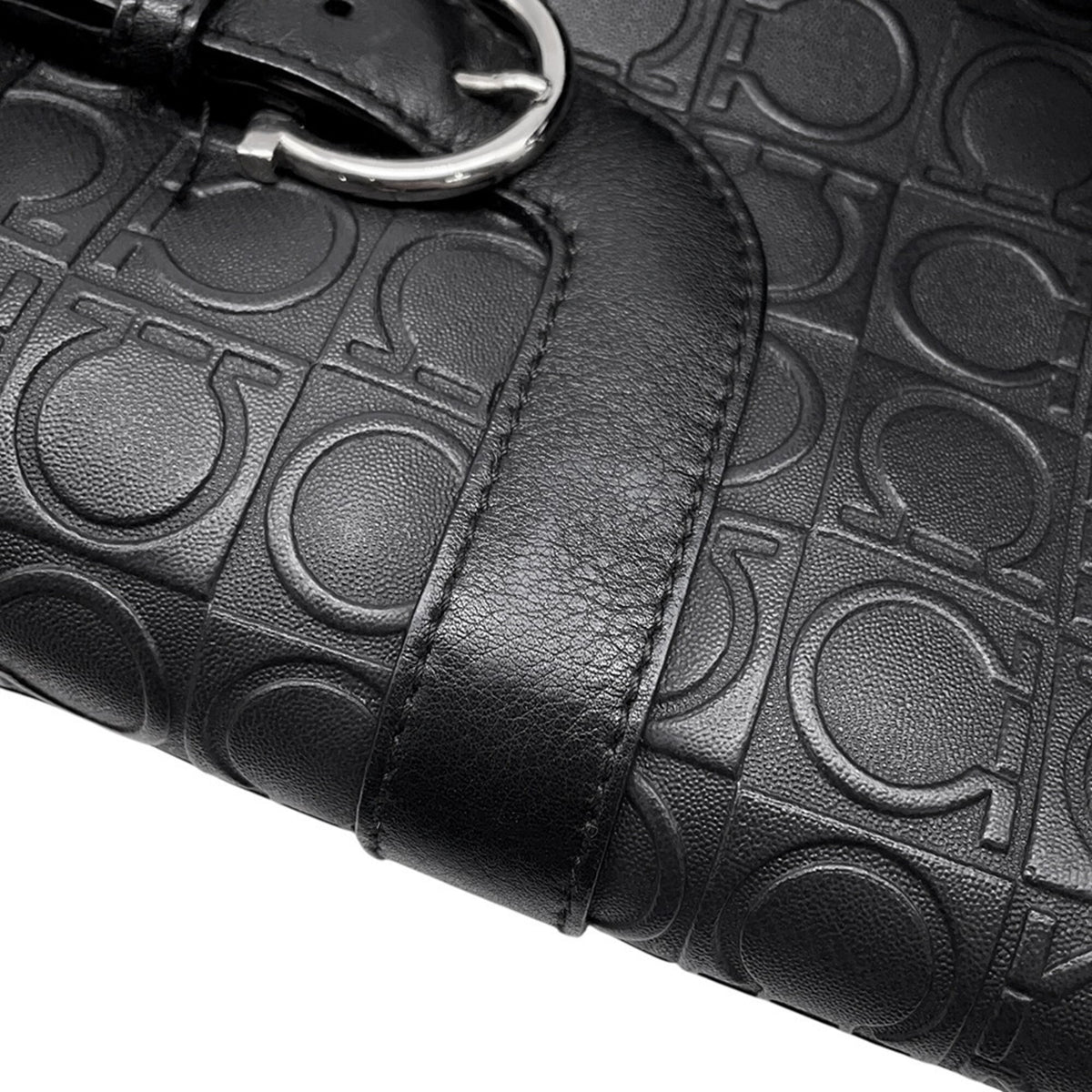 Salvatore Ferragamo Black Leather Handbag Shoulder Bag (Pre-Owned)