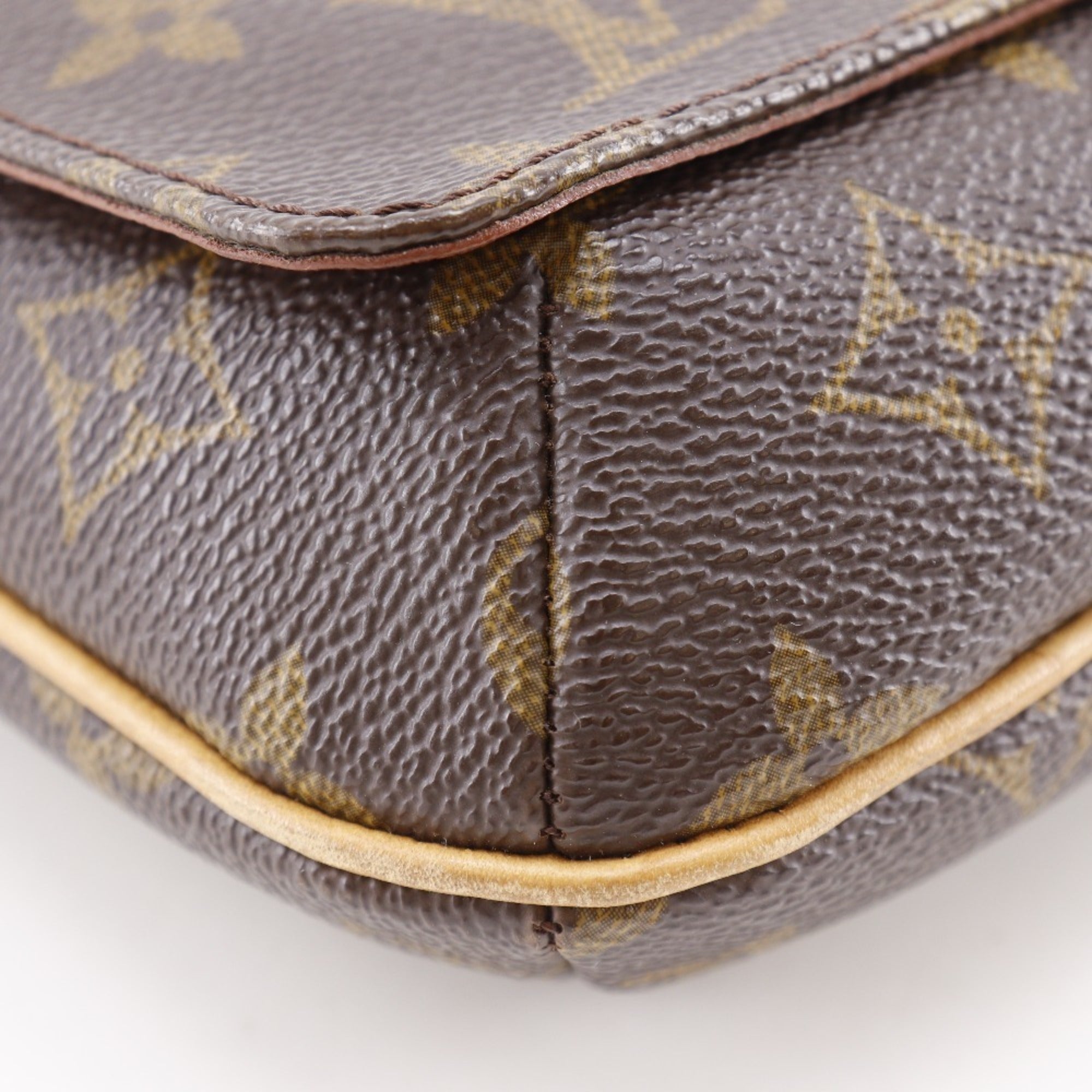 Louis Vuitton Brown Monogram Canvas Shoulder Bag (Pre-Owned)