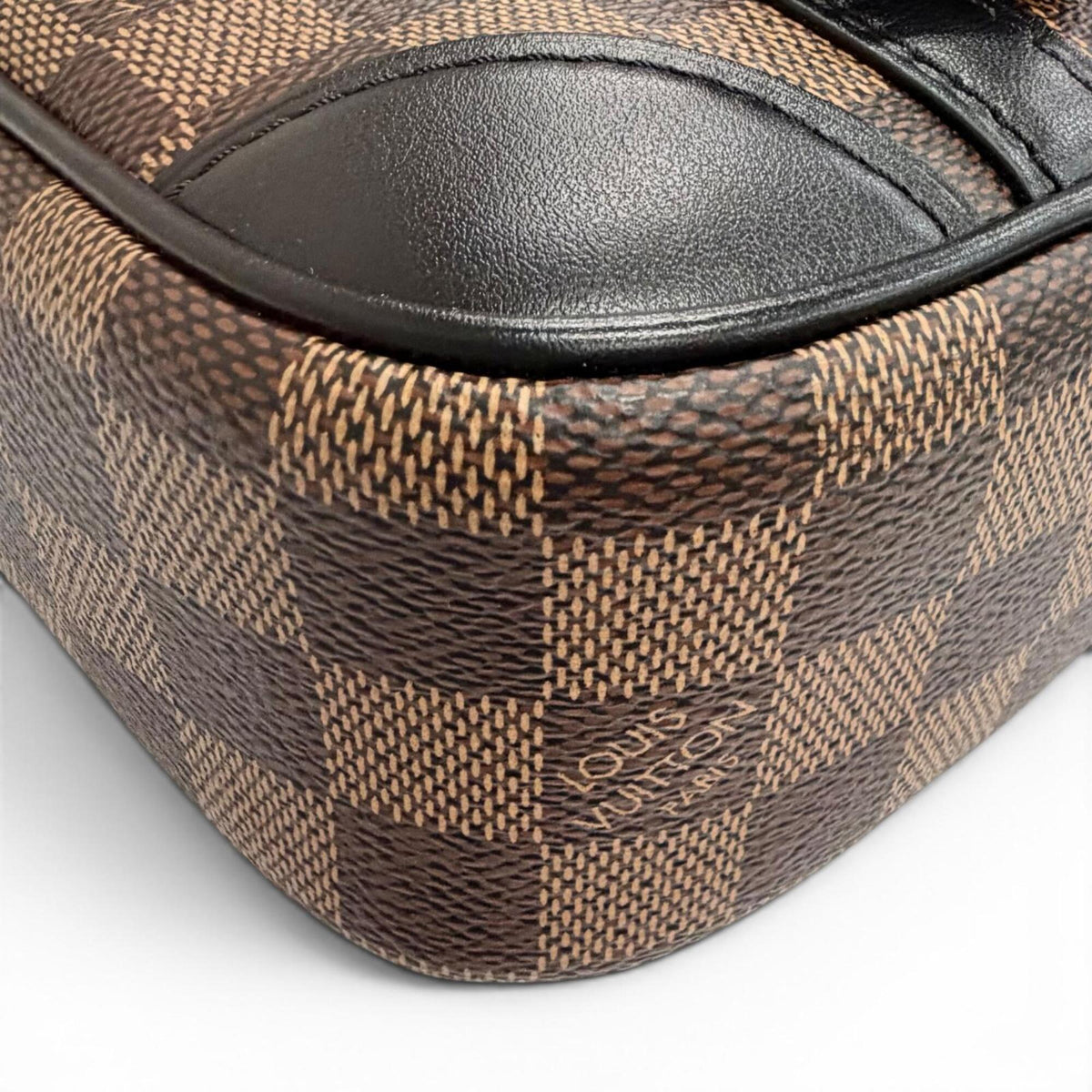 Louis Vuitton Brown Damier Canvas Shoulder Bag (Pre-Owned)