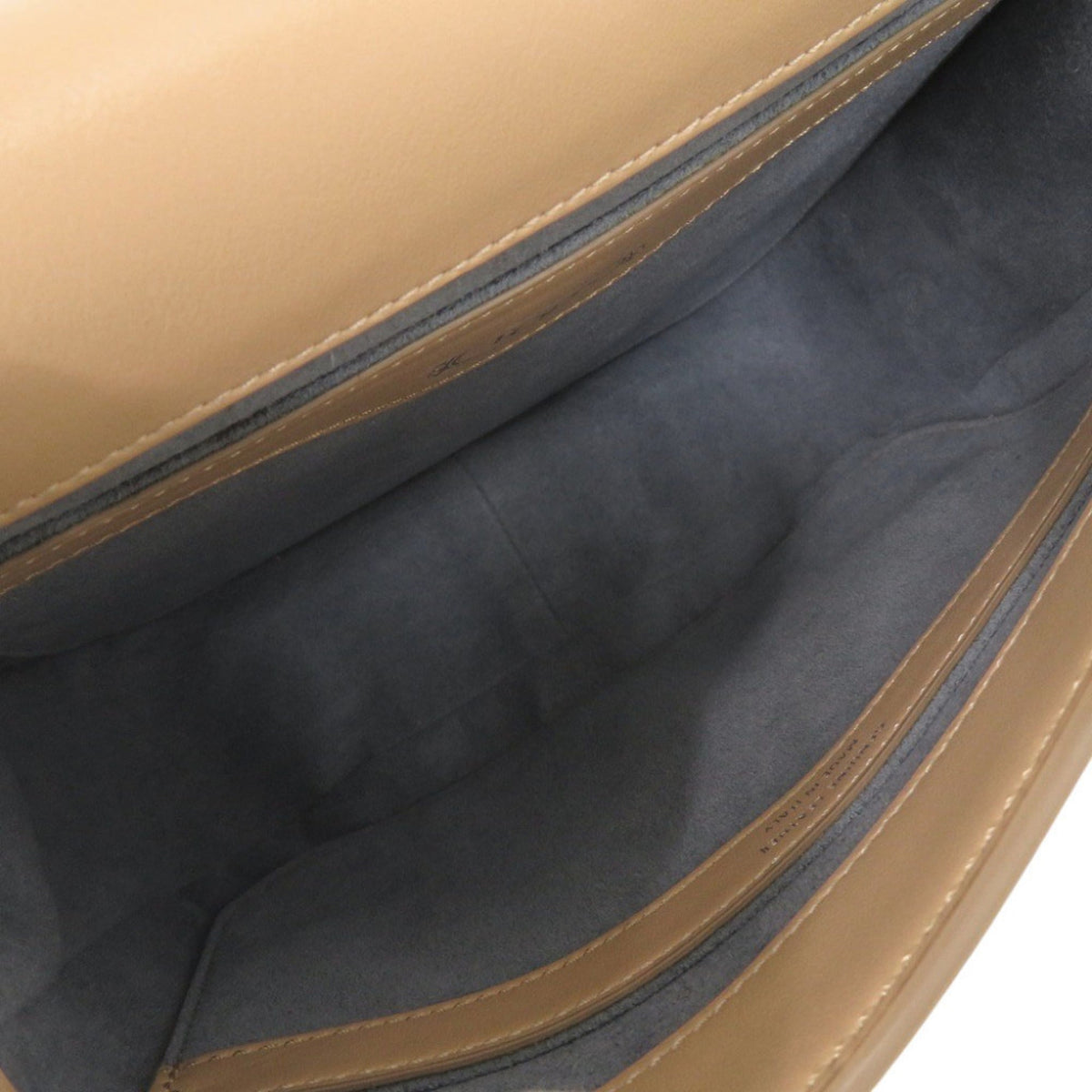 Tod's Beige Leather Shoulder Bag (Pre-Owned)