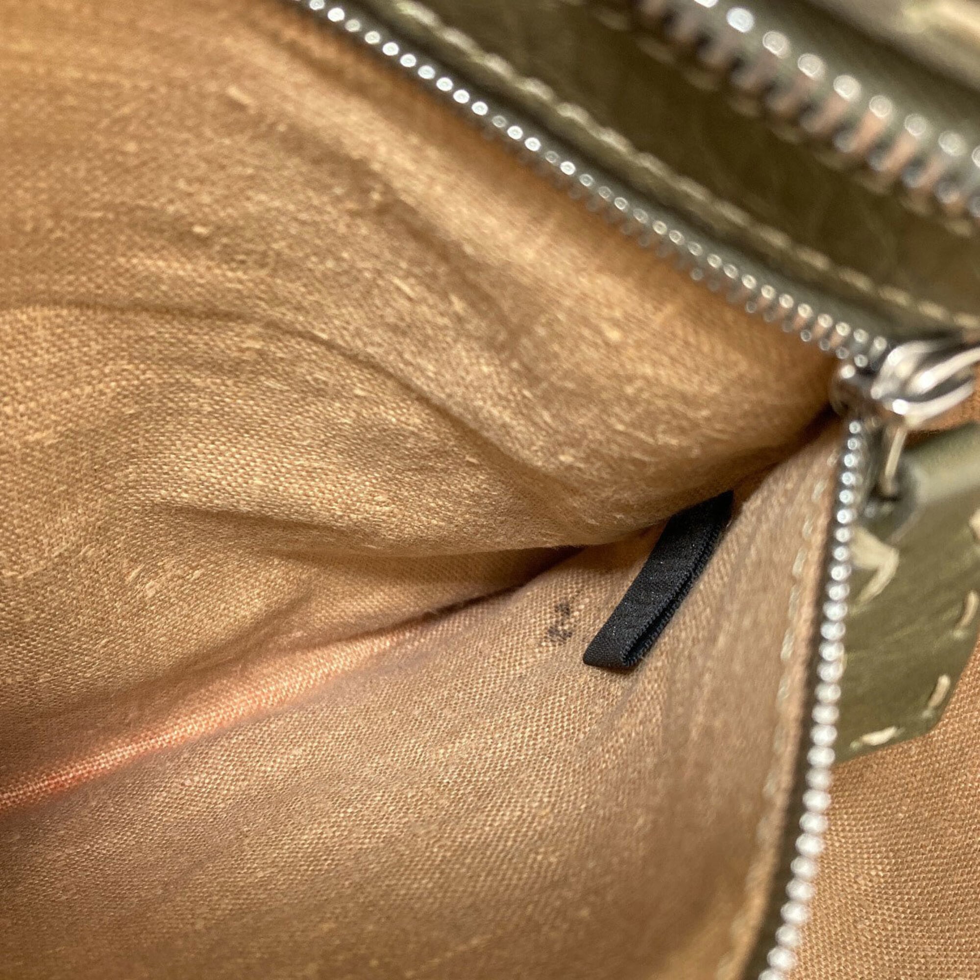 Fendi Selleria Khaki Leather Handbag (Pre-Owned)