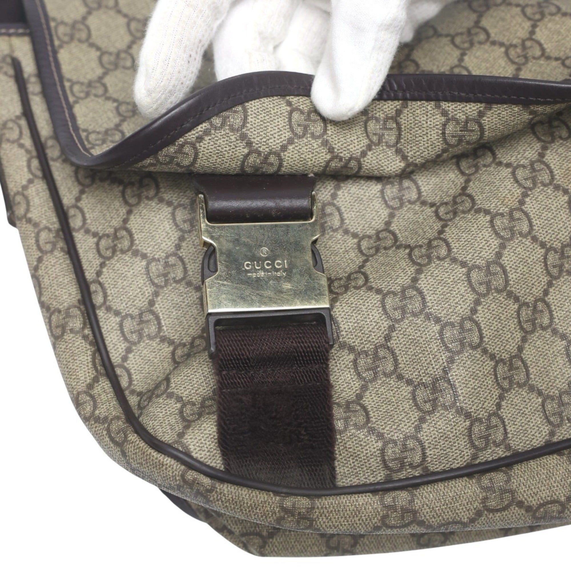 Gucci Brown Gg Plus Shoulder Bag (Pre-Owned)