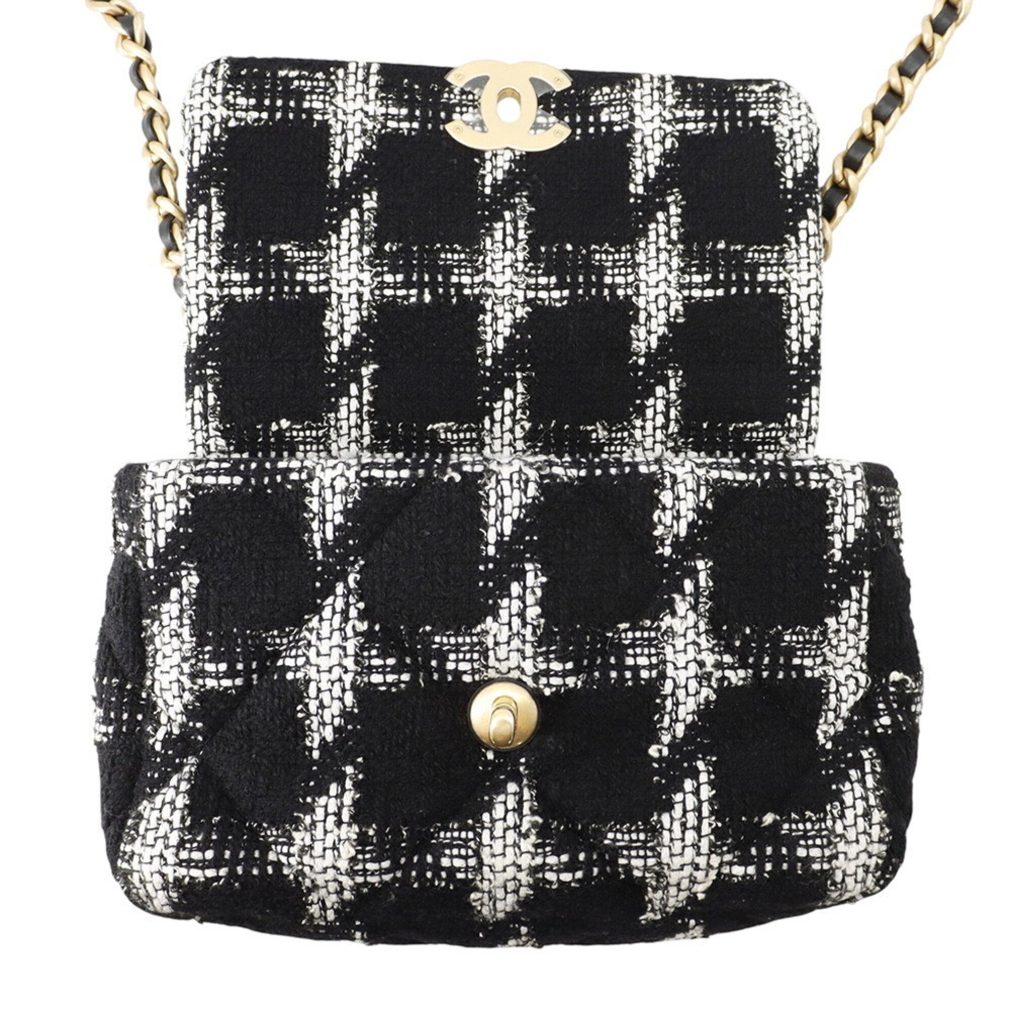 Chanel Black White Tweed Shoulder Bag (Pre-Owned)