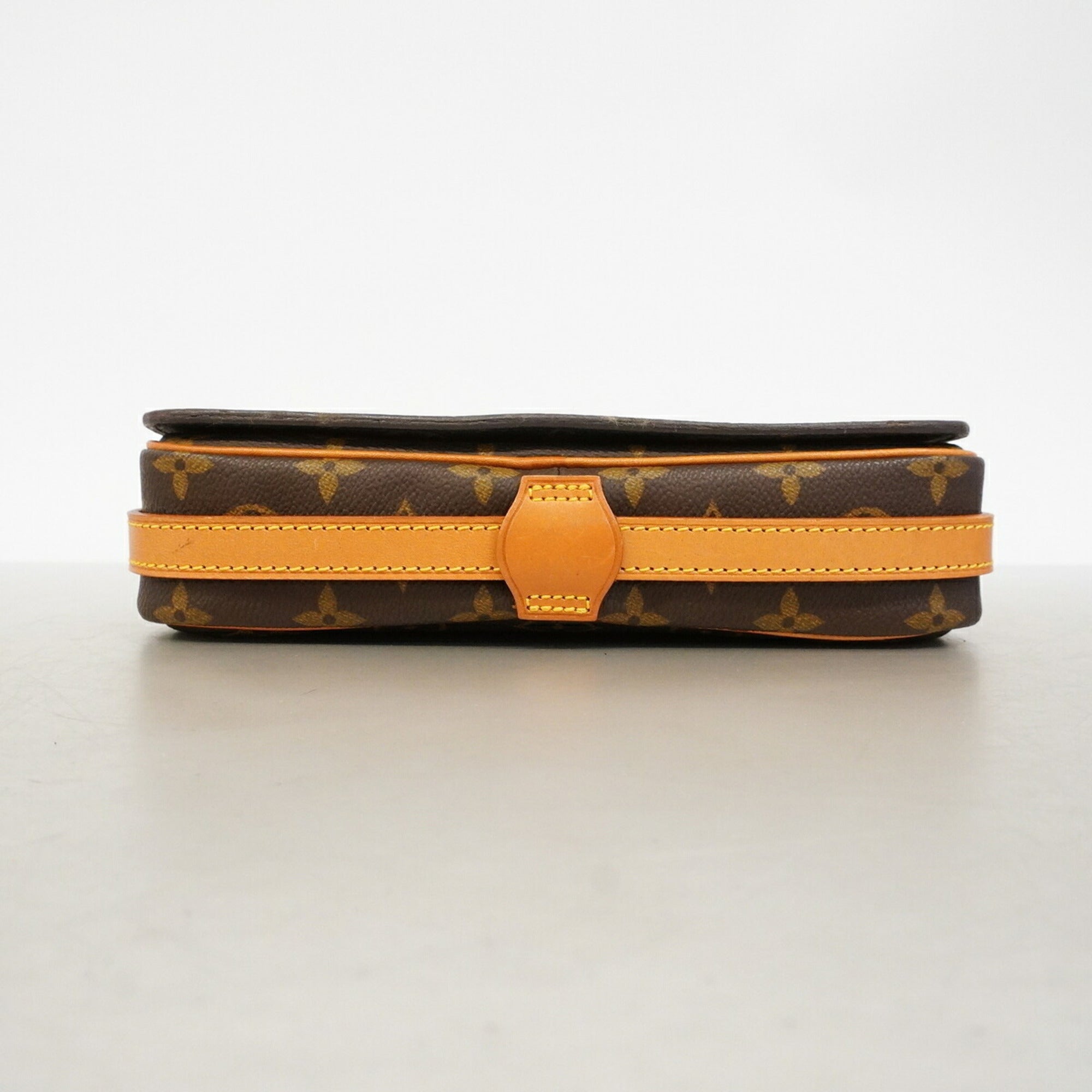 Louis Vuitton Brown Shoulder Bag (Pre-Owned)