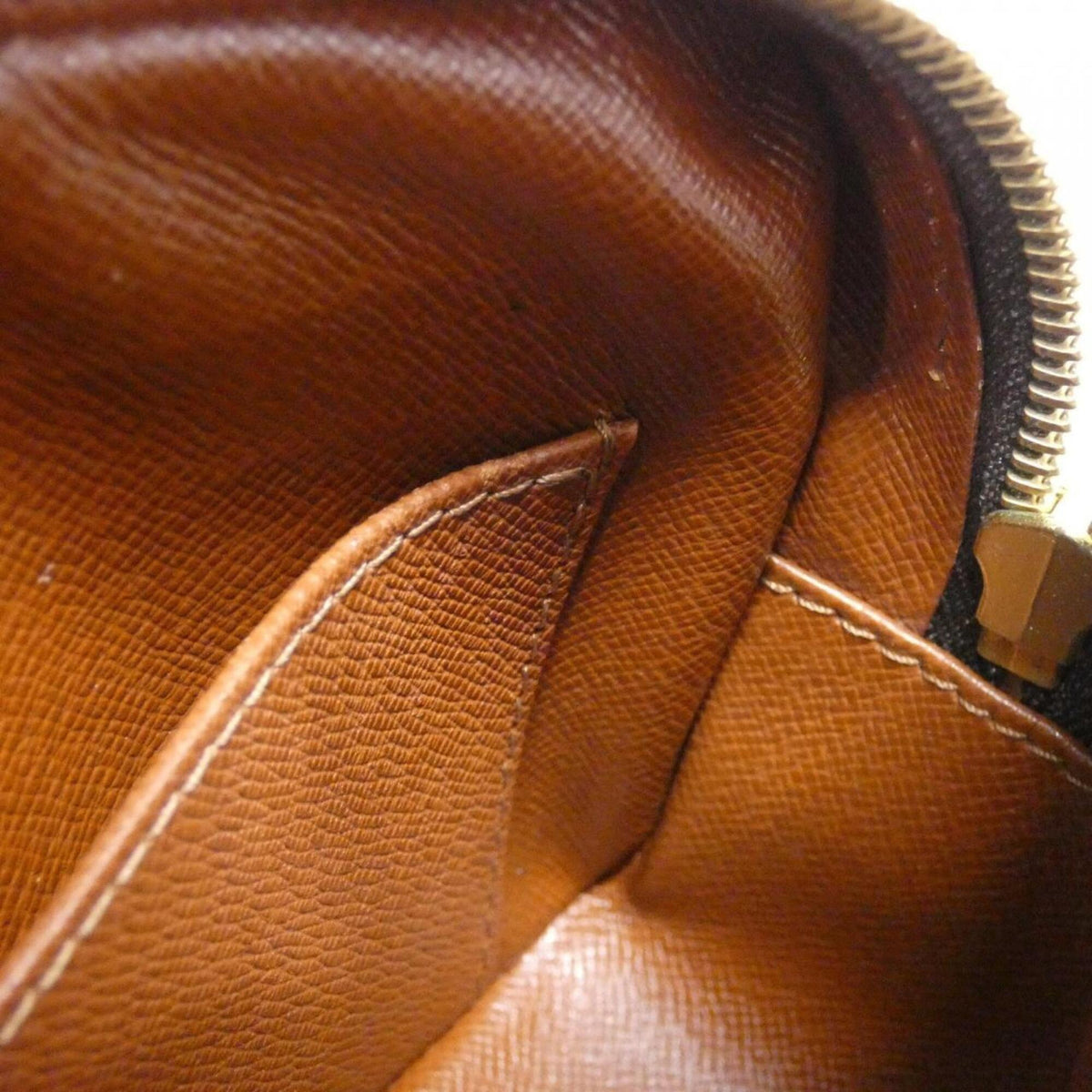 Louis Vuitton Marron Monogram Monogram Coated Canvas Pochette Shoulder Bag (Pre-Owned)