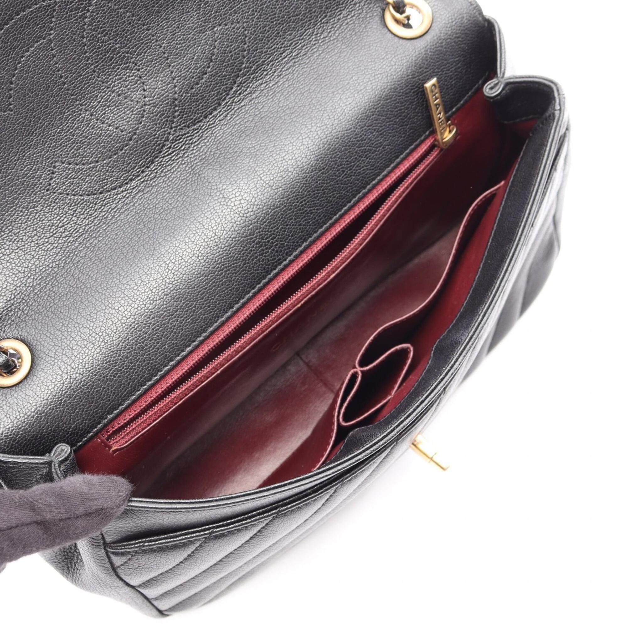 Chanel Black Leather Handbag Shoulder Bag (Pre-Owned)