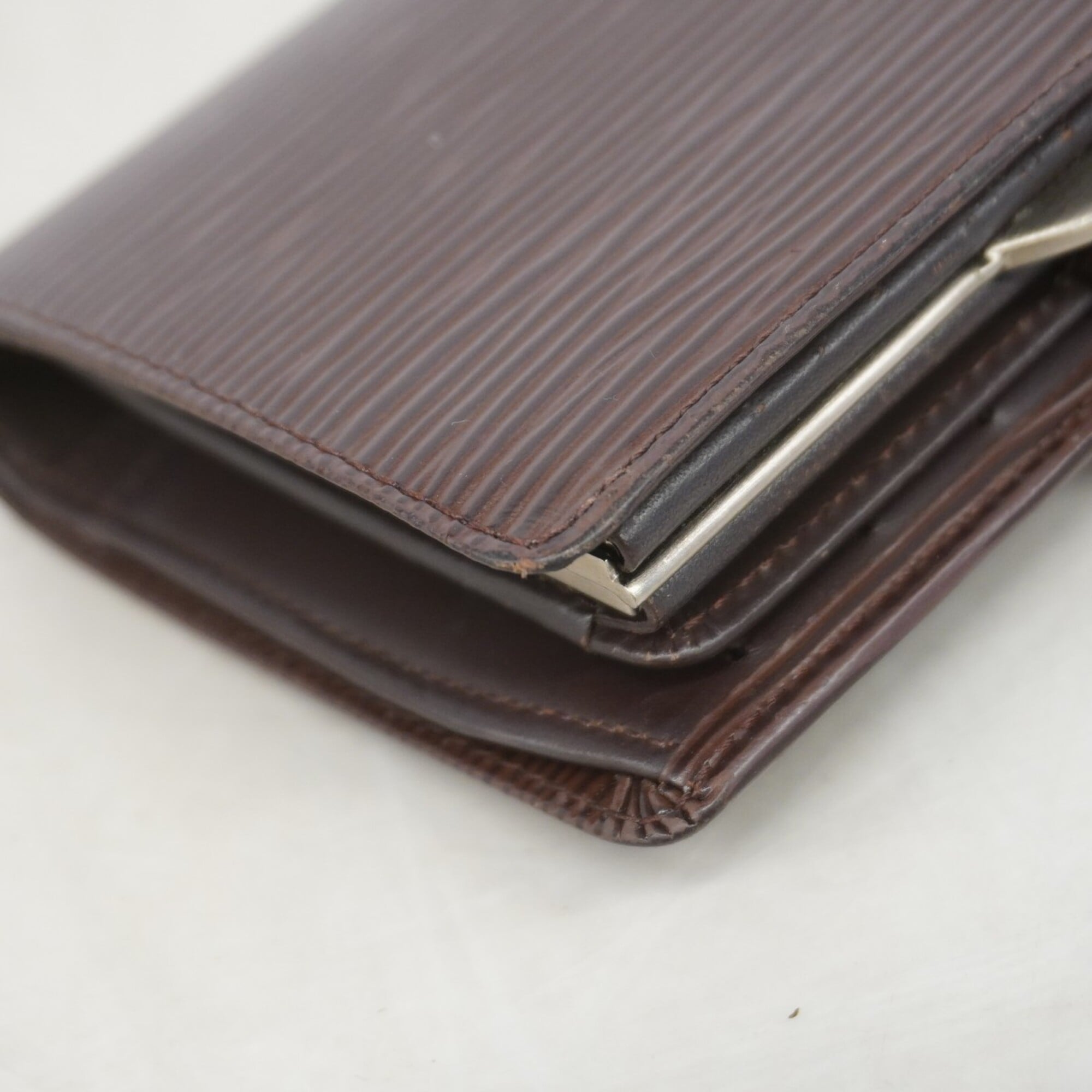 Louis Vuitton Mocha Wallet (Bi-Fold) (Pre-Owned)