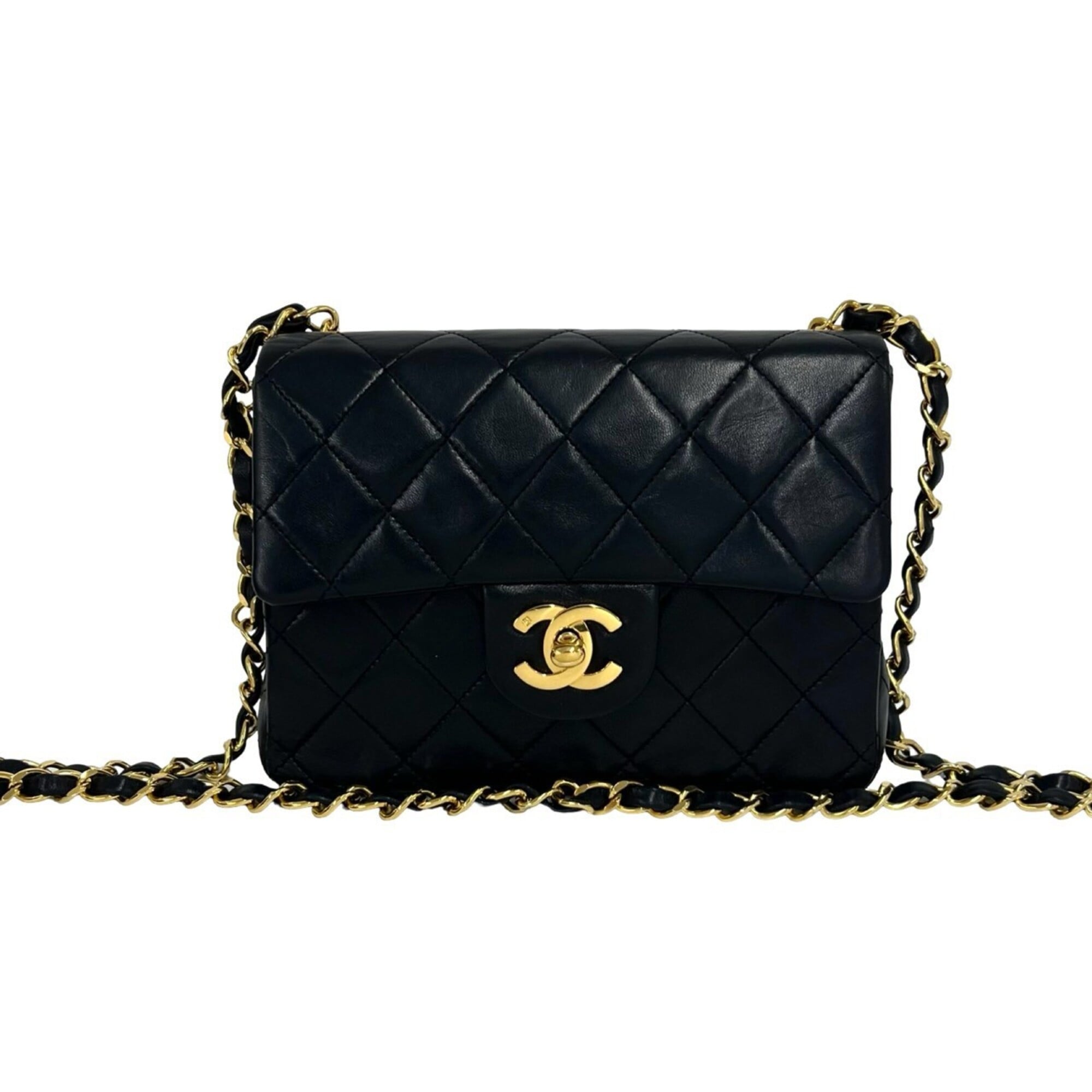 Chanel Black Leather Pochette Shoulder Bag (Pre-Owned)