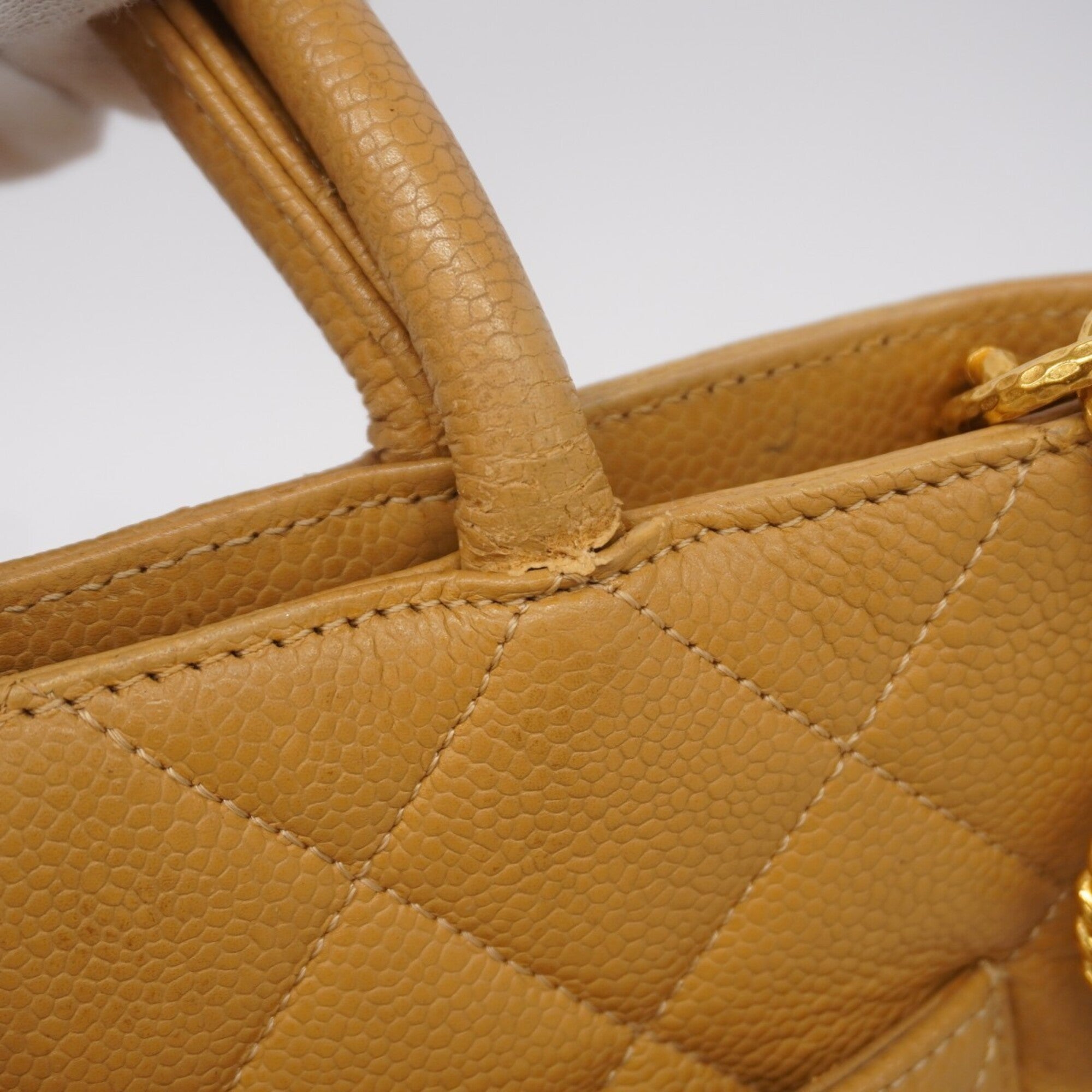 Chanel Beige Grained Calfskin Tote Bag (Pre-Owned)