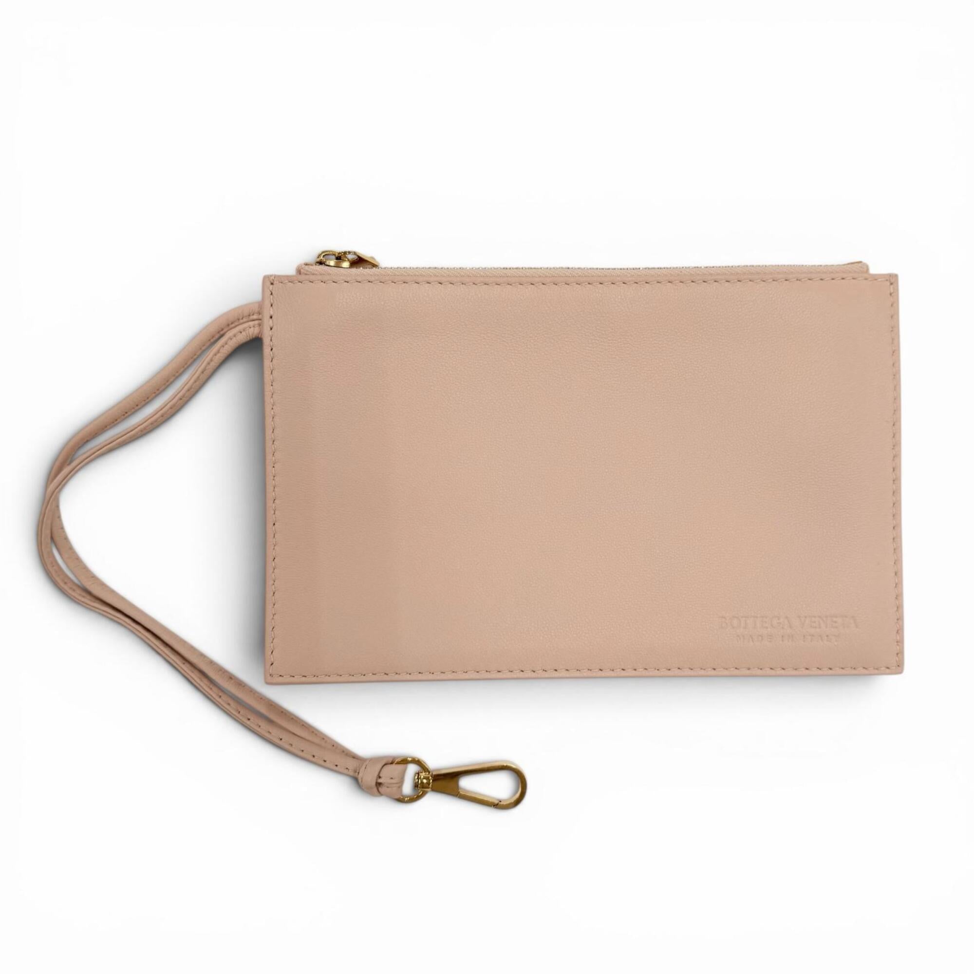 Bottega Veneta Pink Leather Pouch Shoulder Bag (Pre-Owned)