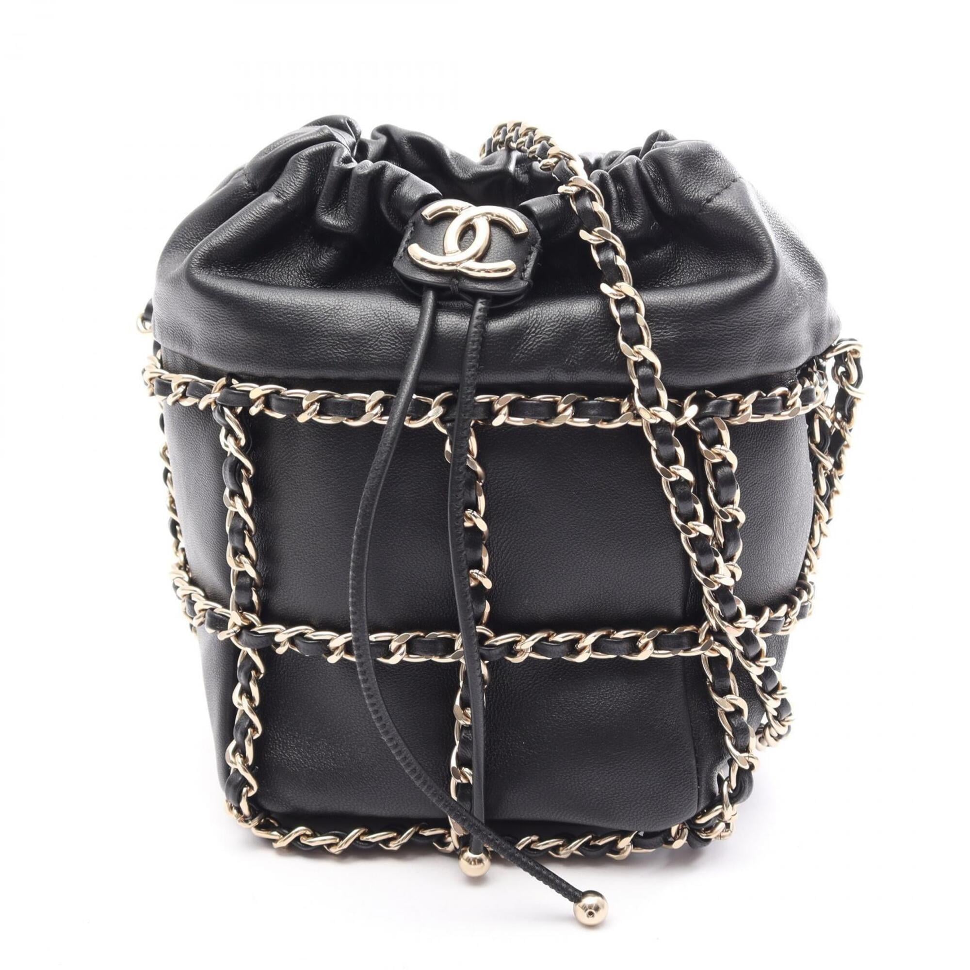 Chanel Black Leather Handbag Shoulder Bag (Pre-Owned)