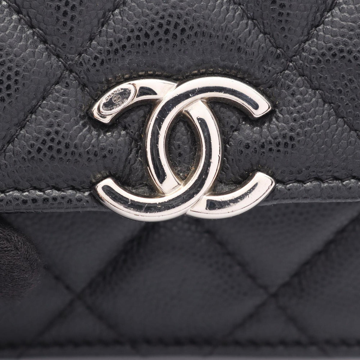 Chanel Black Grained Calfskin Handbag Shoulder Bag (Pre-Owned)