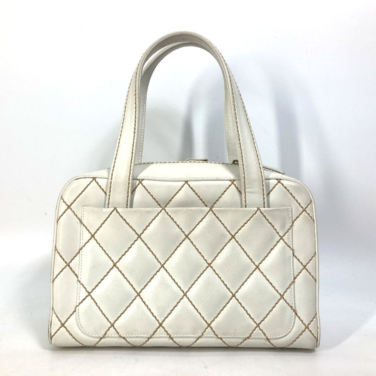 Chanel White Leather Handbag (Pre-Owned)