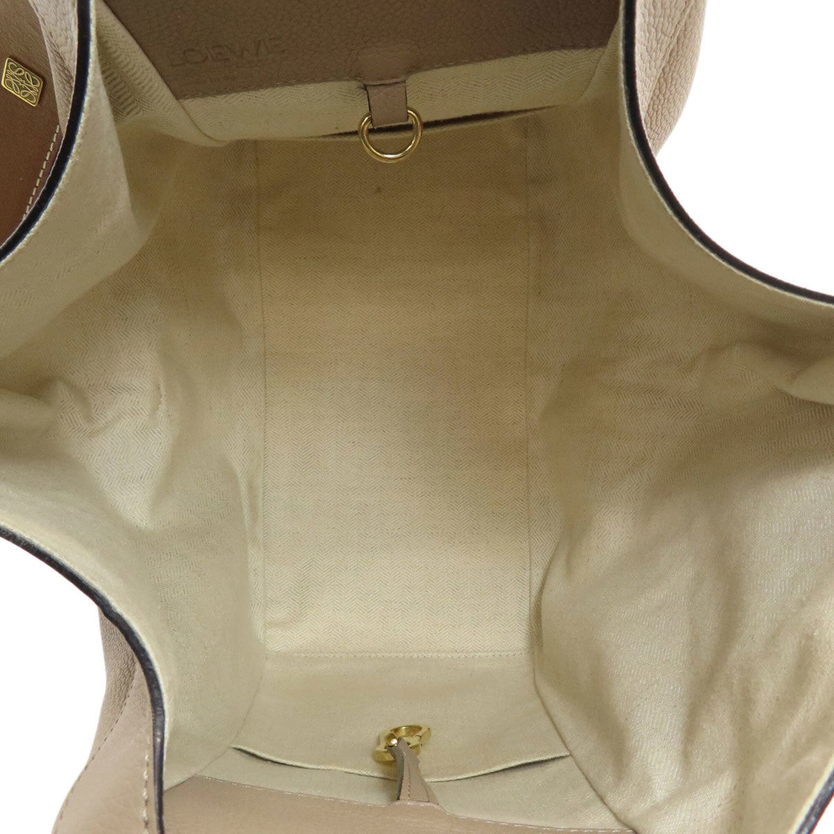Loewe Grayish Leather Handbag (Pre-Owned)
