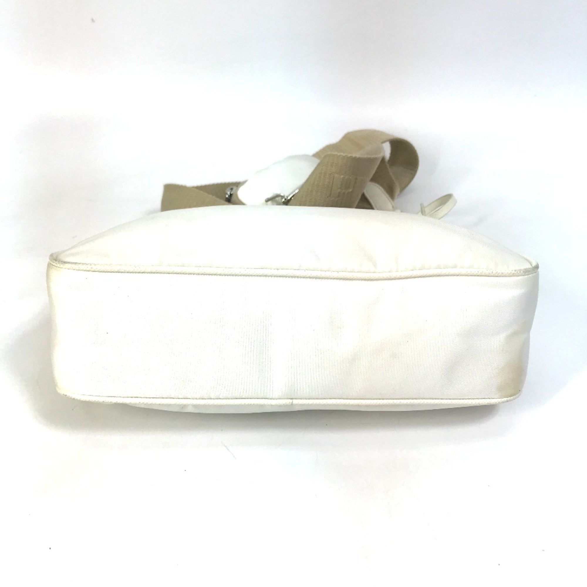 Prada White Cloth Shoulder Bag (Pre-Owned)