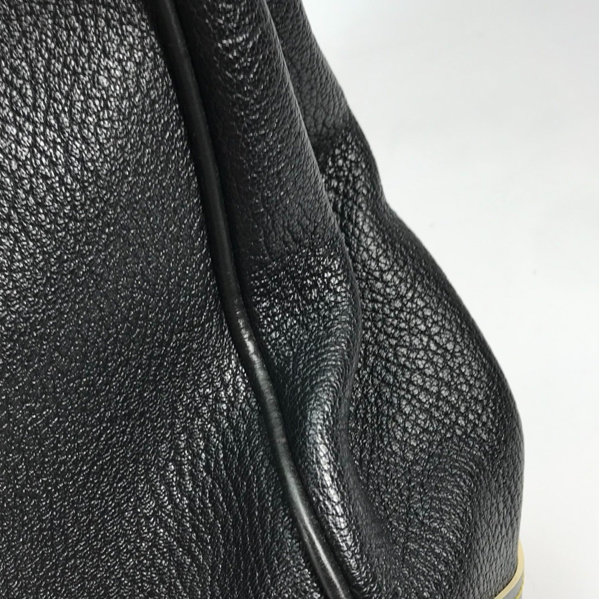 Louis Vuitton Black Leather Handbag (Pre-Owned)
