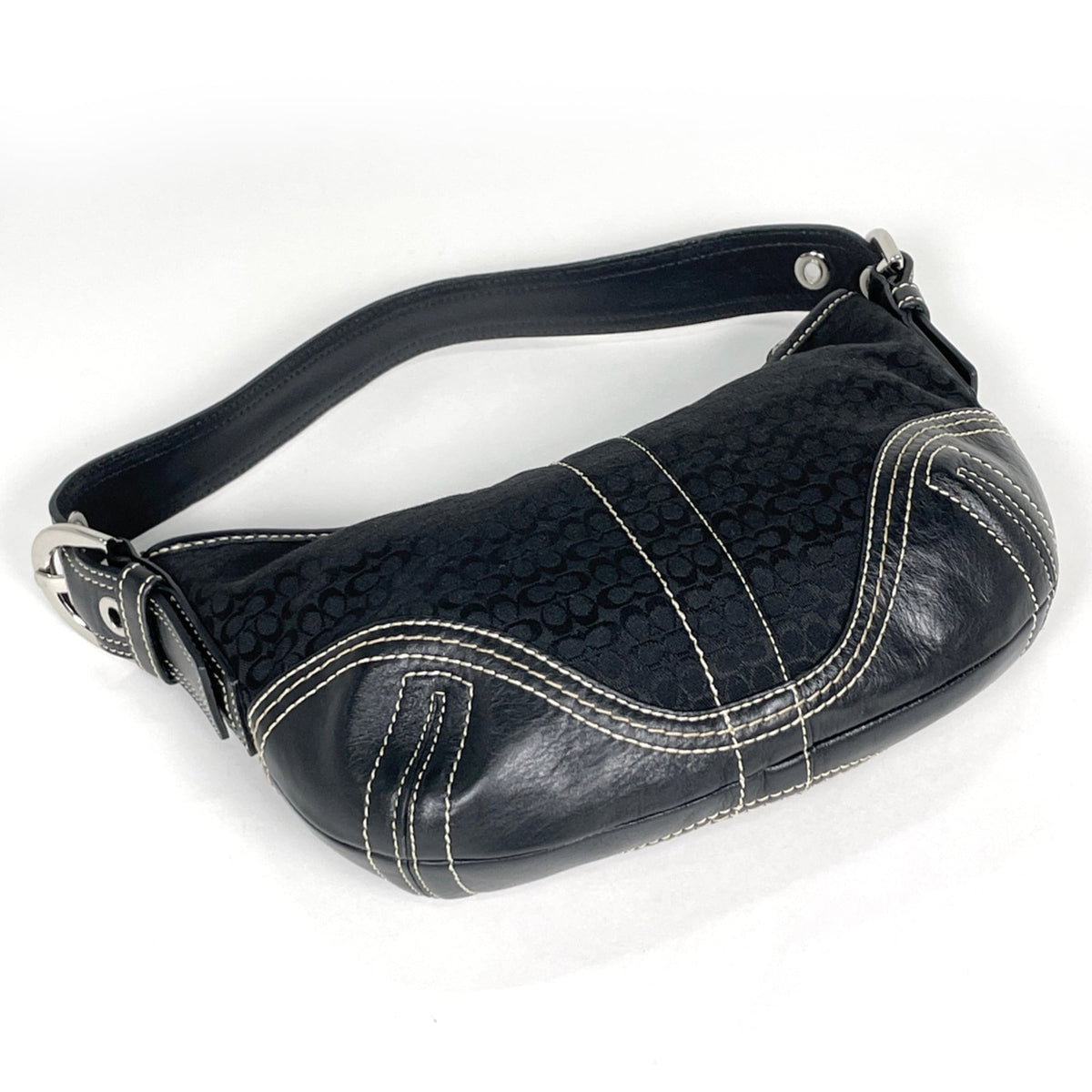 Coach Black Canvas Shoulder Bag (Pre-Owned)