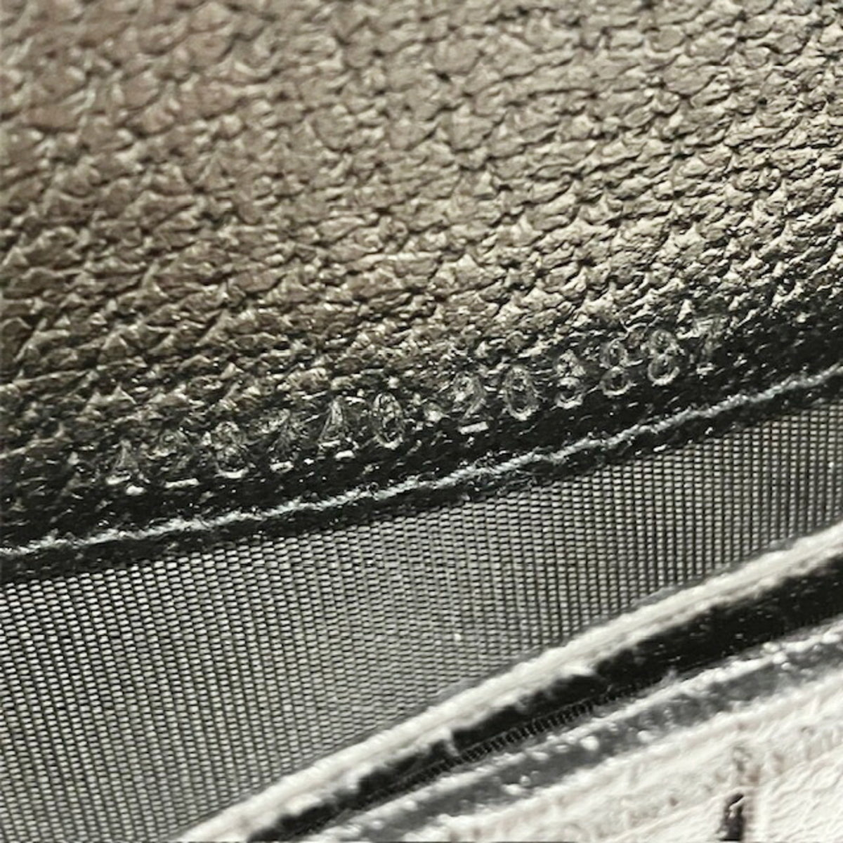Gucci Black Leather Long Wallet (Bi-Fold) (Pre-Owned)