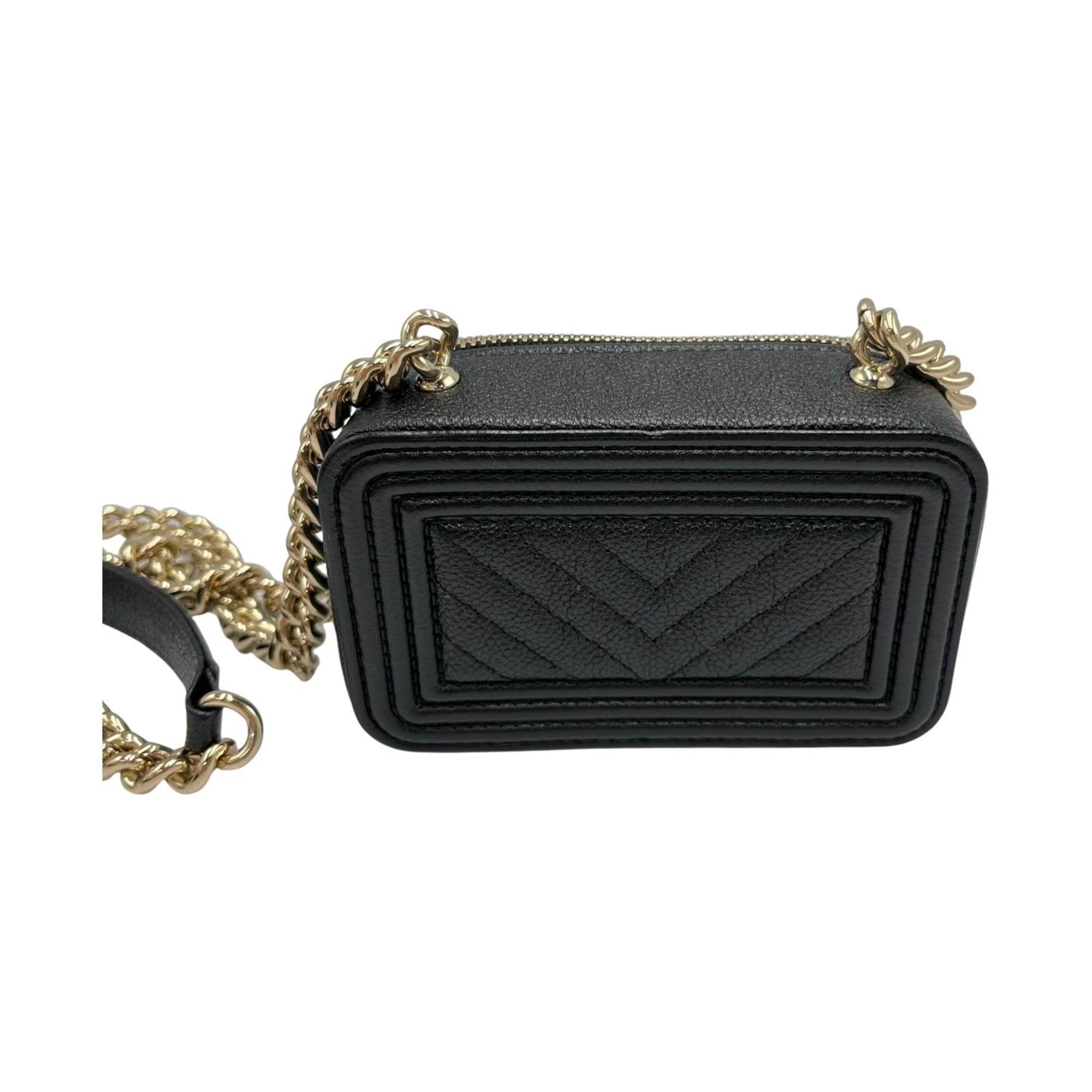 Chanel Boy Chanel Black Grained Calfskin Shoulder Bag (Pre-Owned)