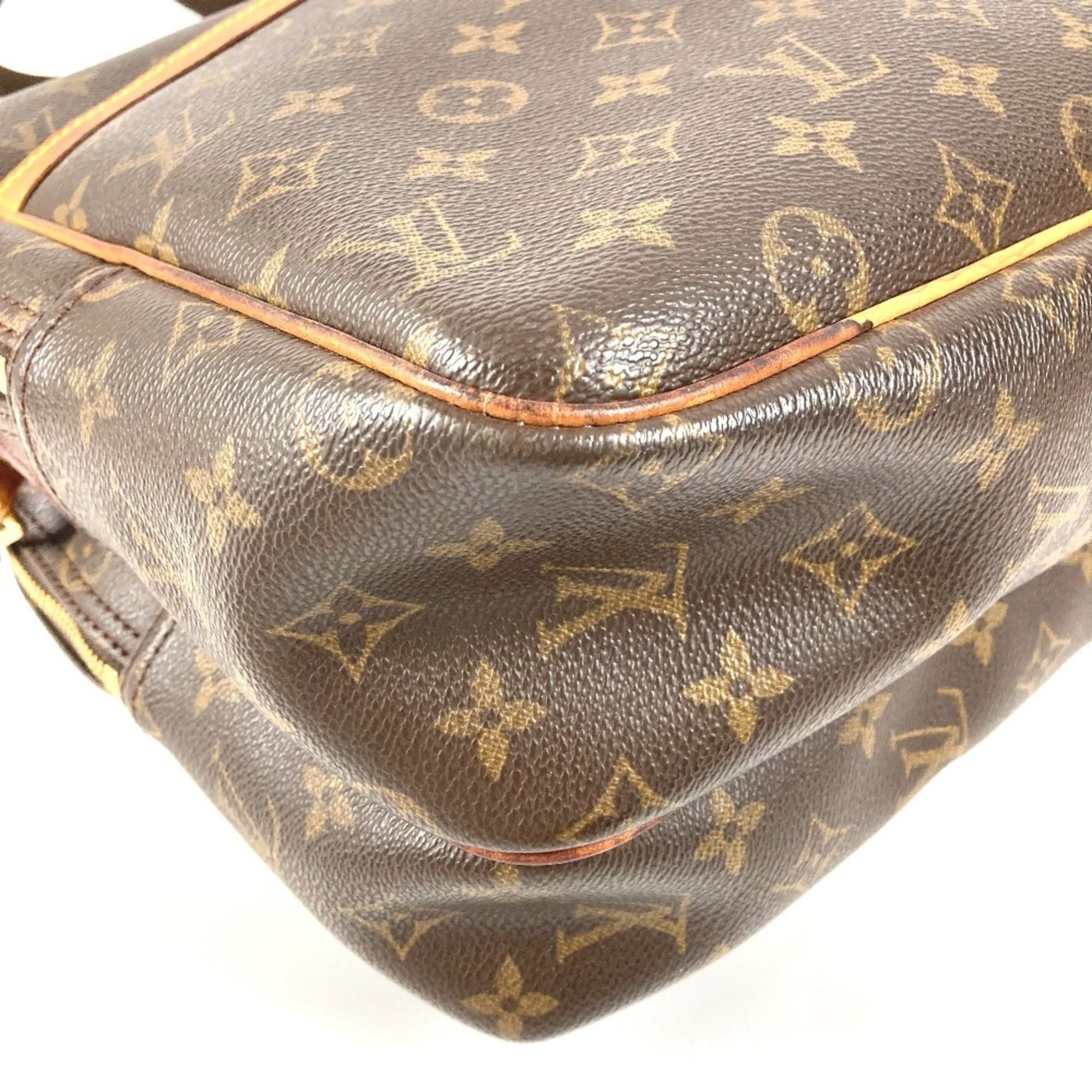 Louis Vuitton Brown Monogram Handbag Pochette Shoulder Bag (Pre-Owned)