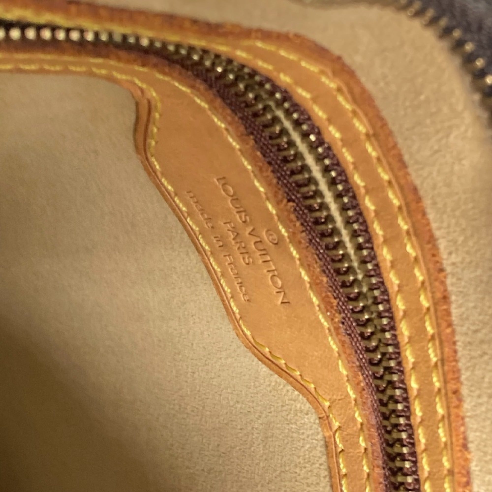 Louis Vuitton Monogram Brown Monogram Shoulder Bag (Pre-Owned)
