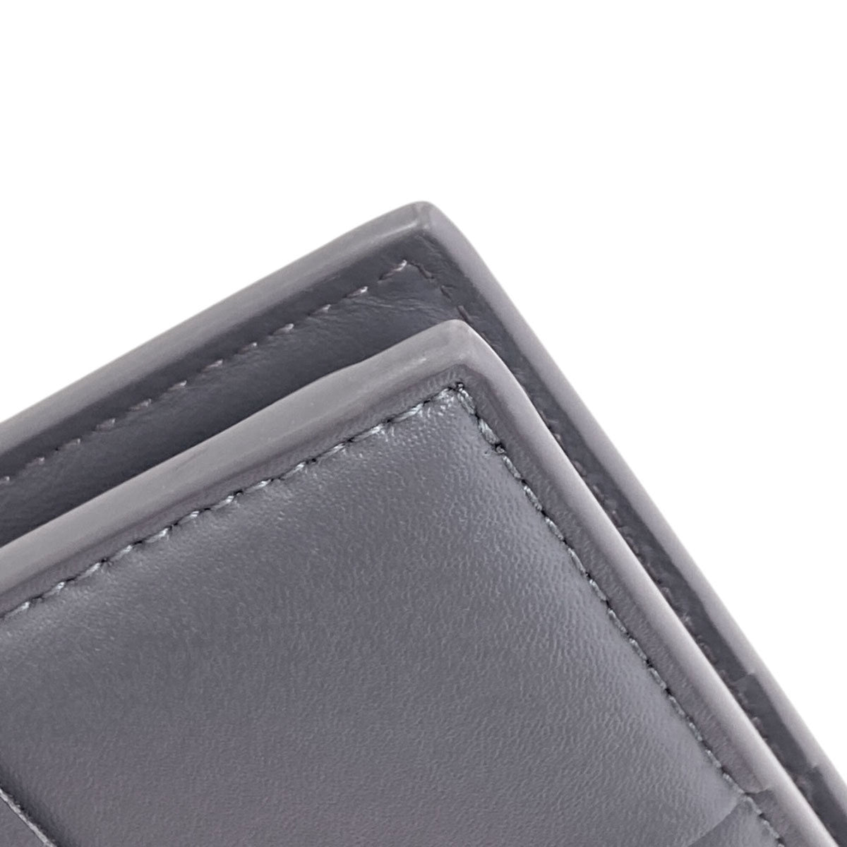 Bottega Veneta Gray Leather Wallet (Bi-Fold) (Pre-Owned)