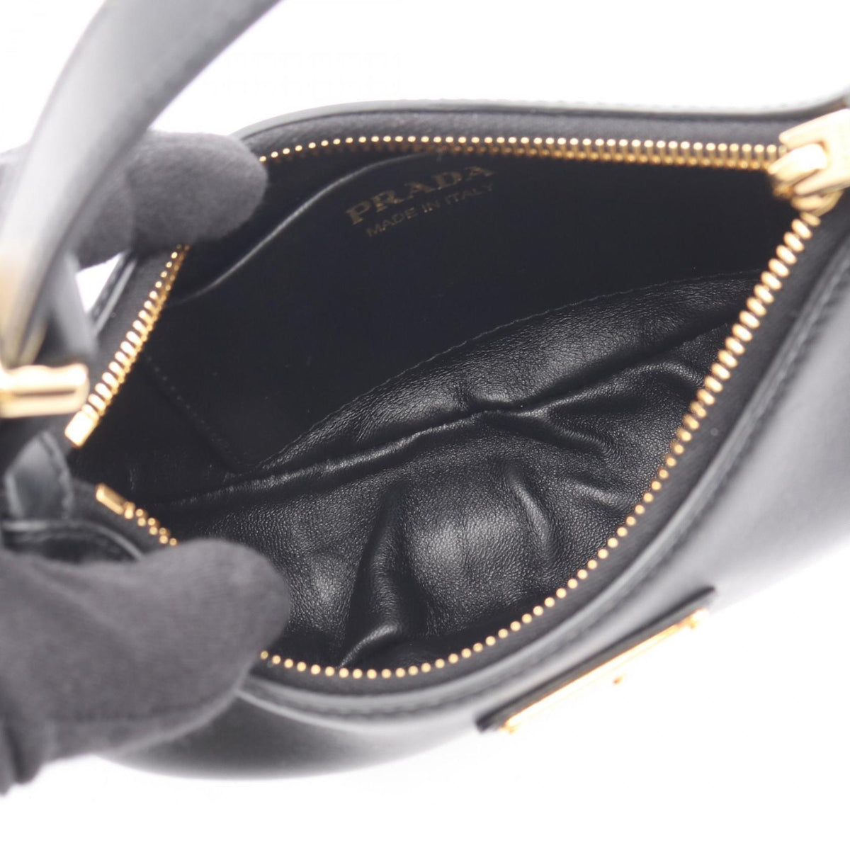 Prada Black Leather Handbag (Pre-Owned)