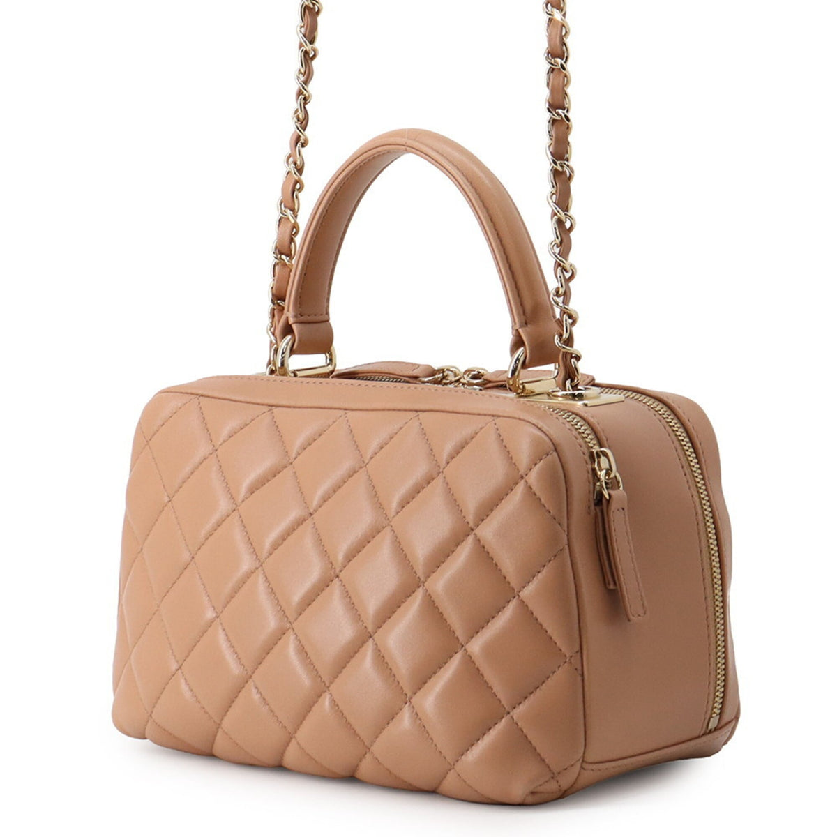 Chanel Matelasse Beige Leather Handbag (Pre-Owned)