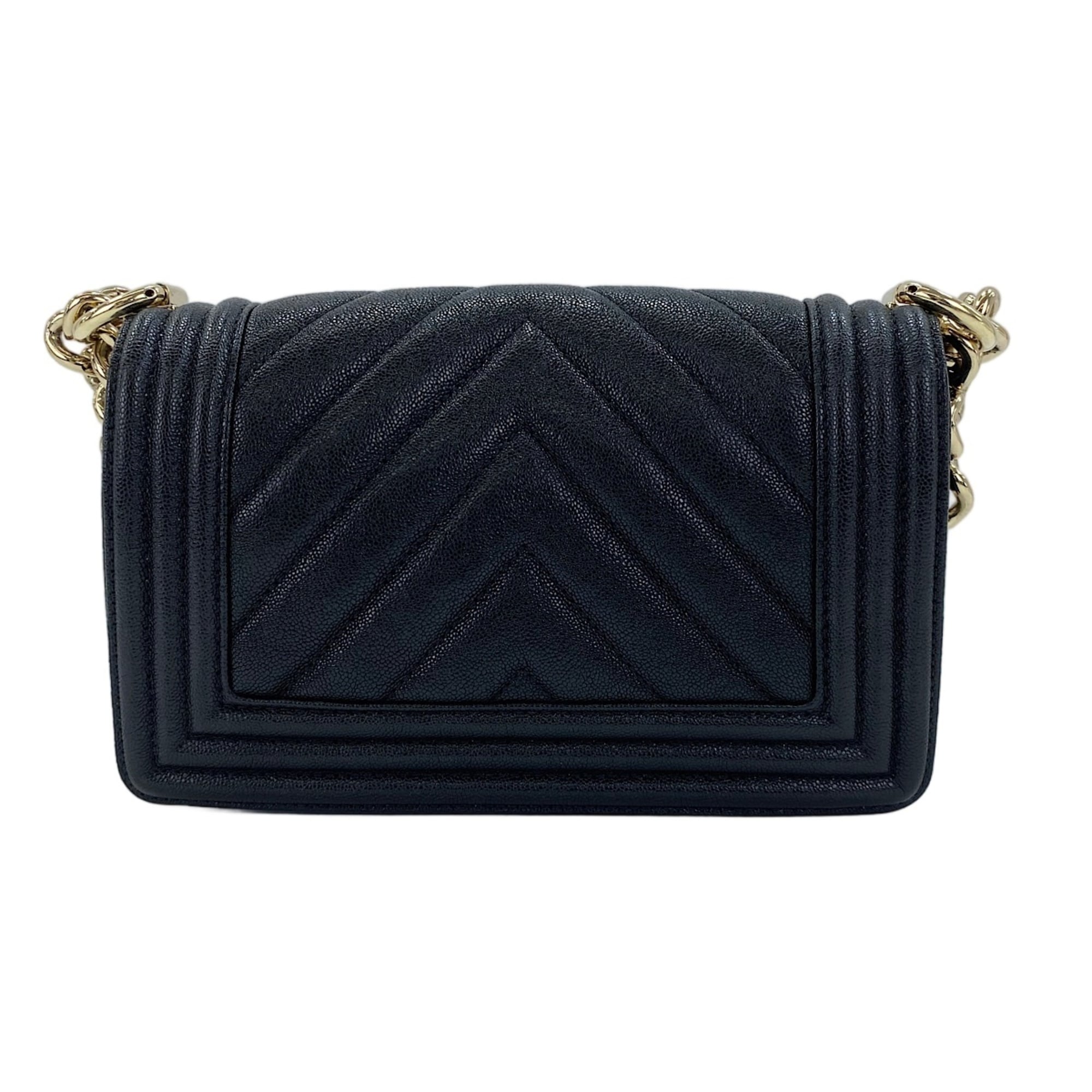 Chanel Boy Chanel Black Shoulder Bag (Pre-Owned)