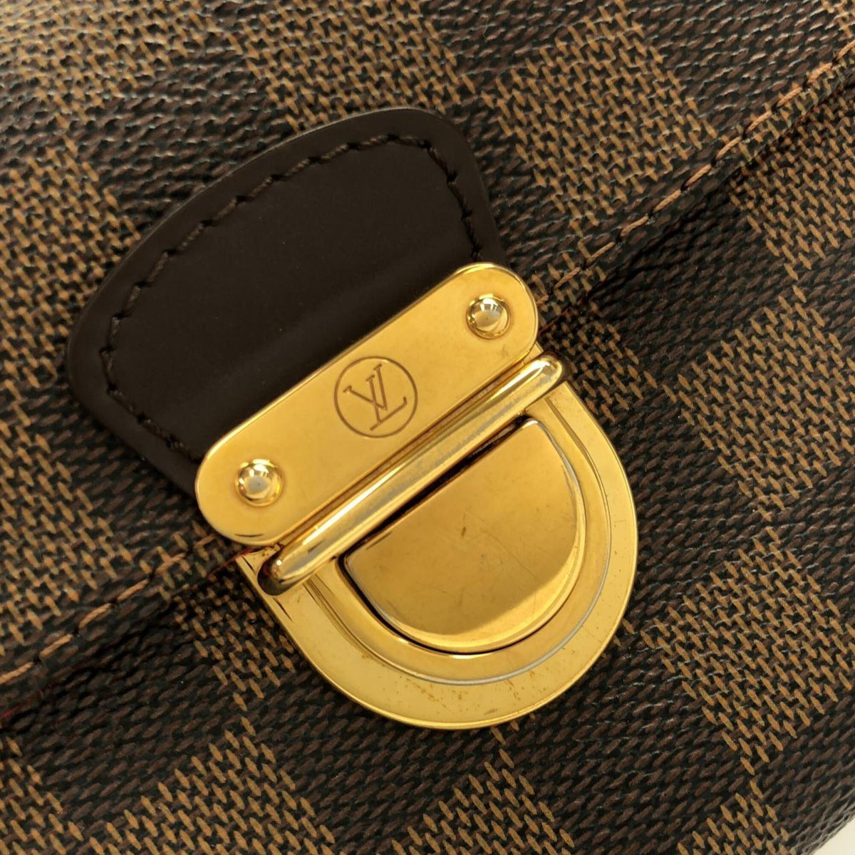 Louis Vuitton Brown Coated Canvas Shoulder Bag (Pre-Owned)