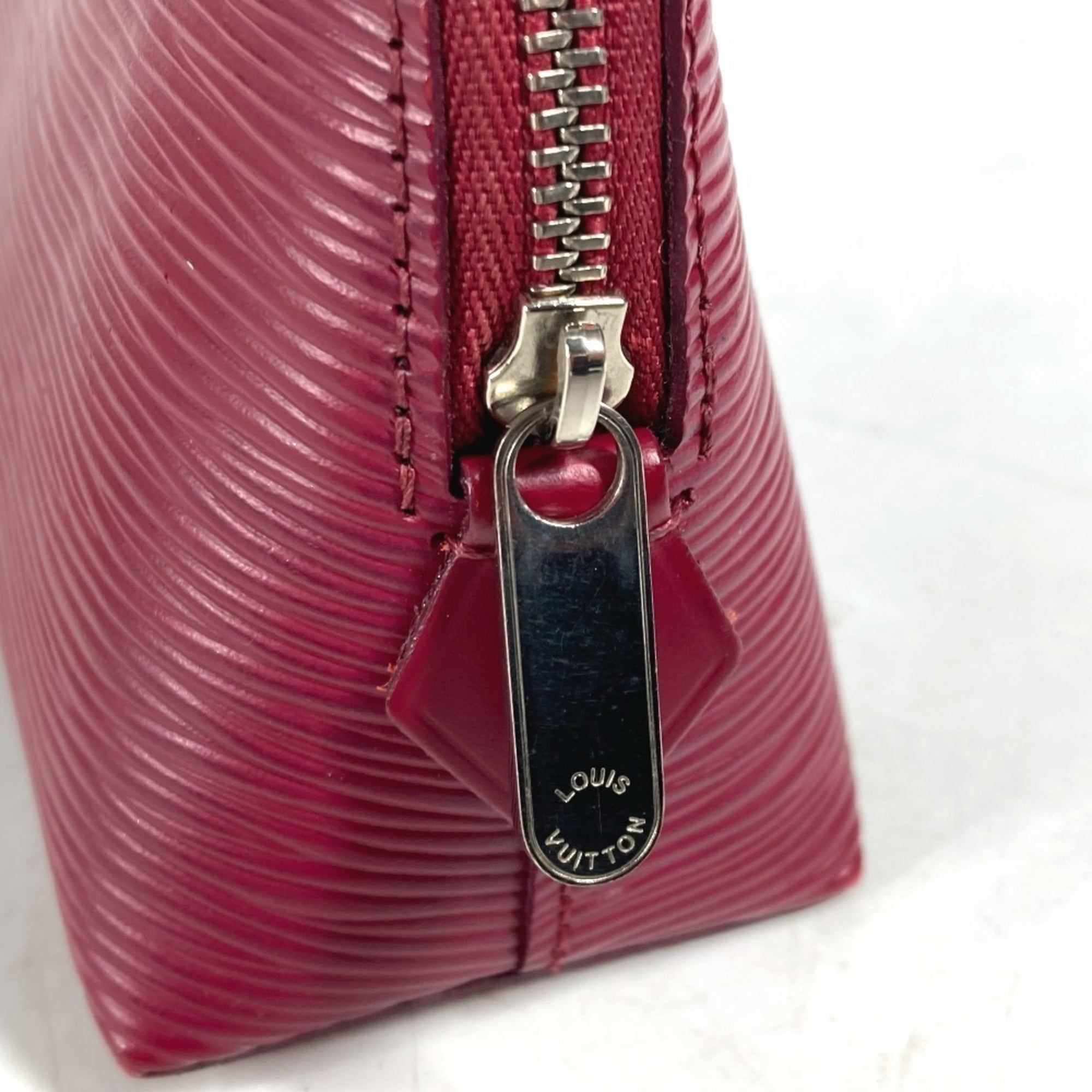 Louis Vuitton Fuchsia Pink Pink Epi Leather Pochette Pouch (Pre-Owned)