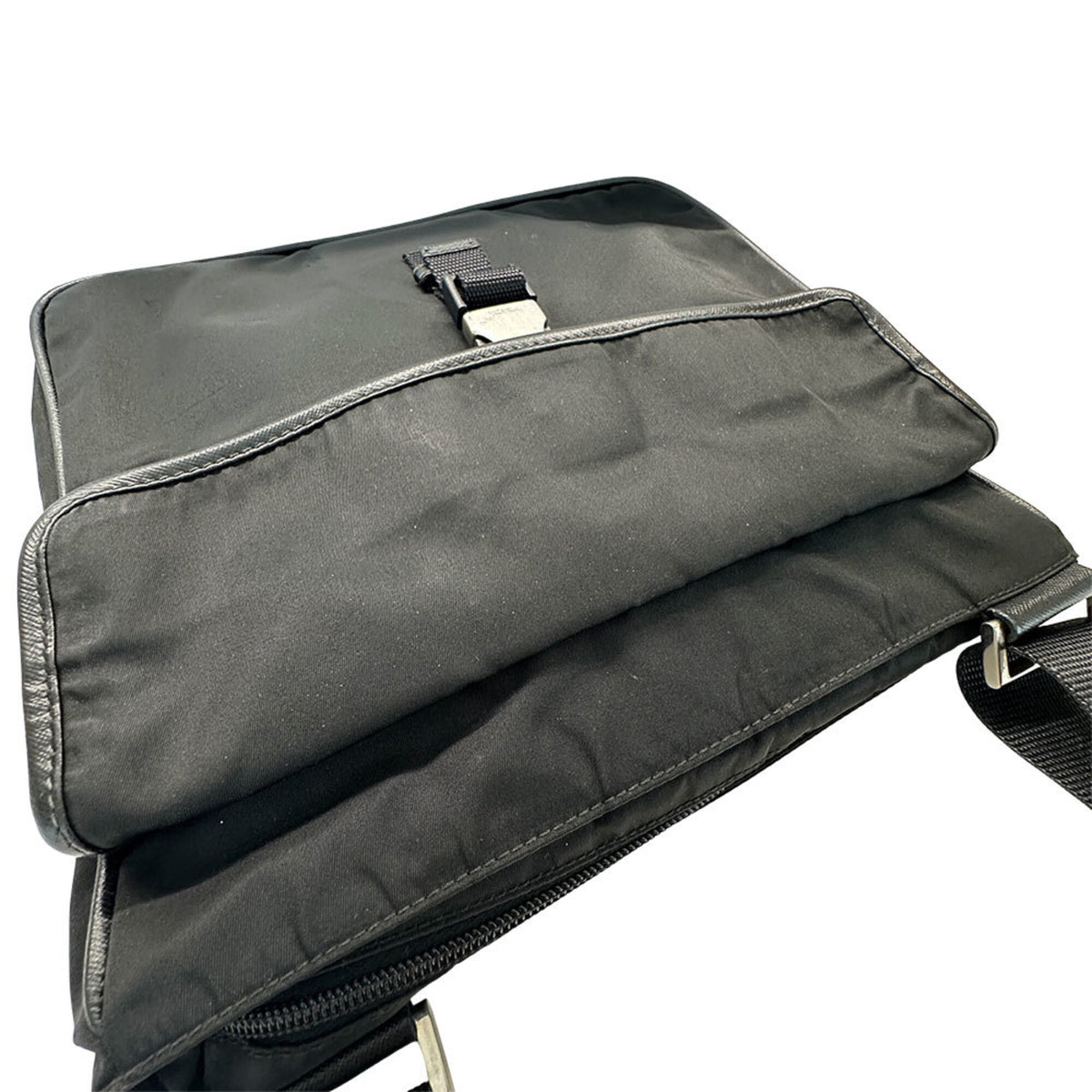 Prada Black Nylon Shoulder Bag (Pre-Owned)