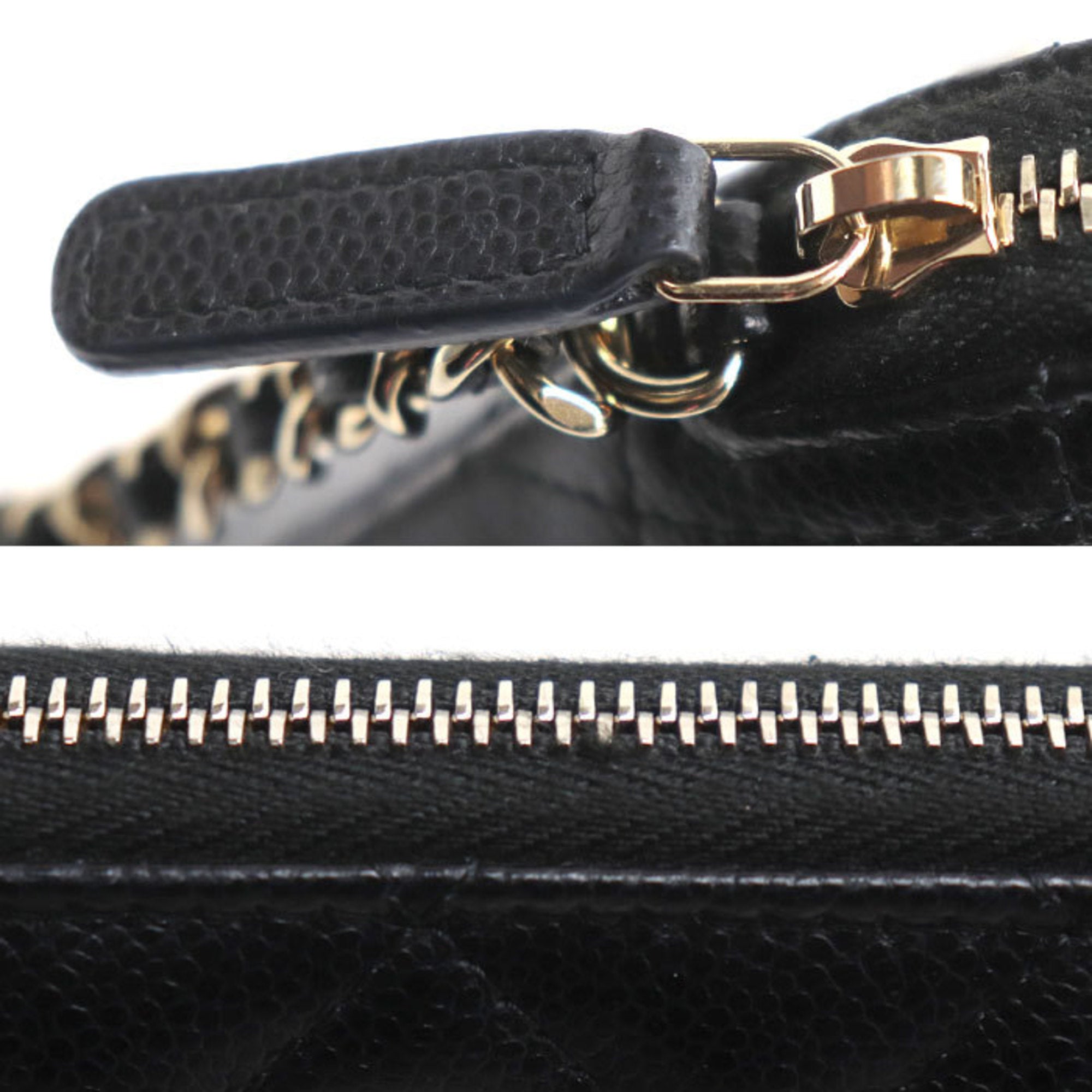 Chanel Black Grained Calfskin Shoulder Bag (Pre-Owned)