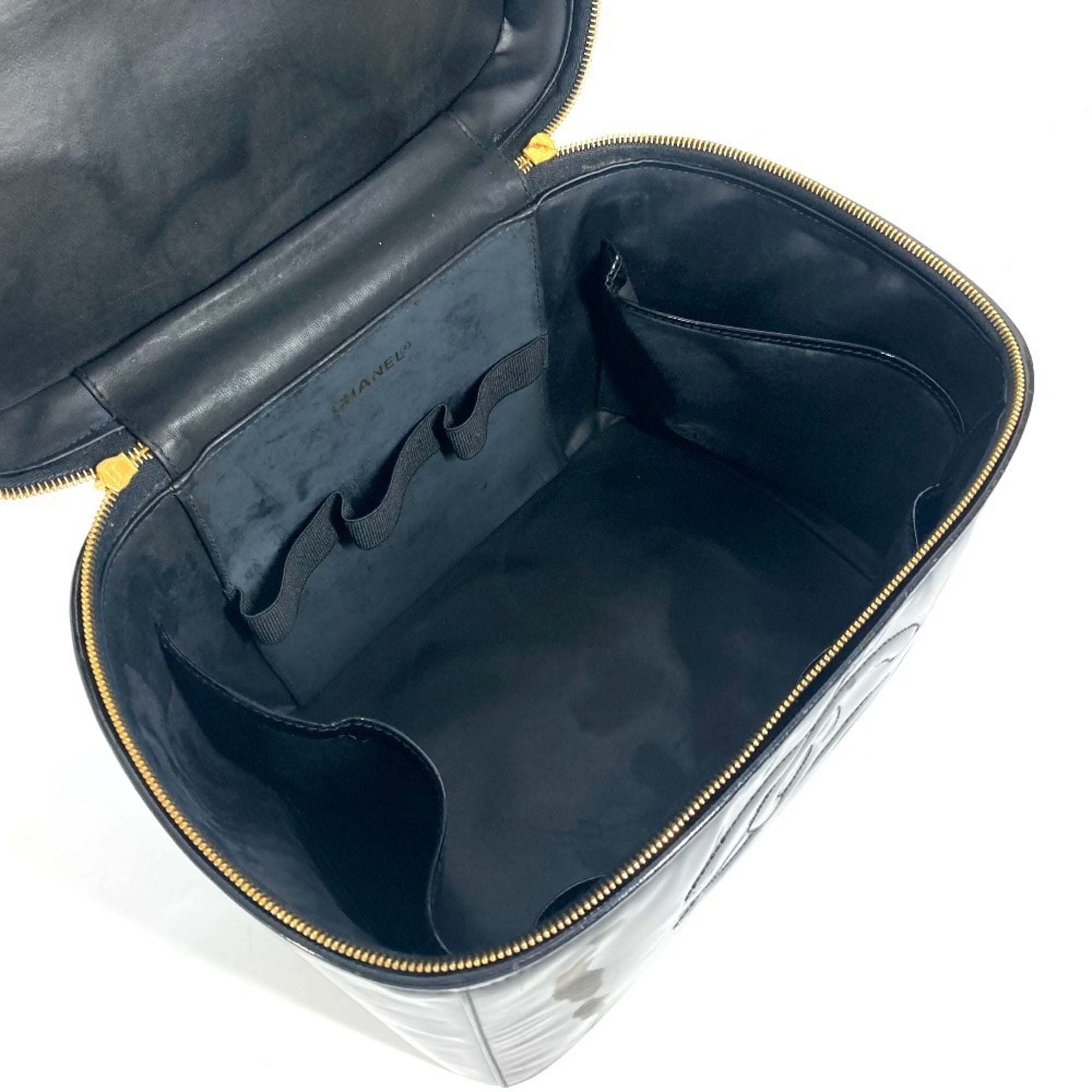 Chanel Black Patent Leather Handbag Shoulder Bag Vanity Bag (Pre-Owned)