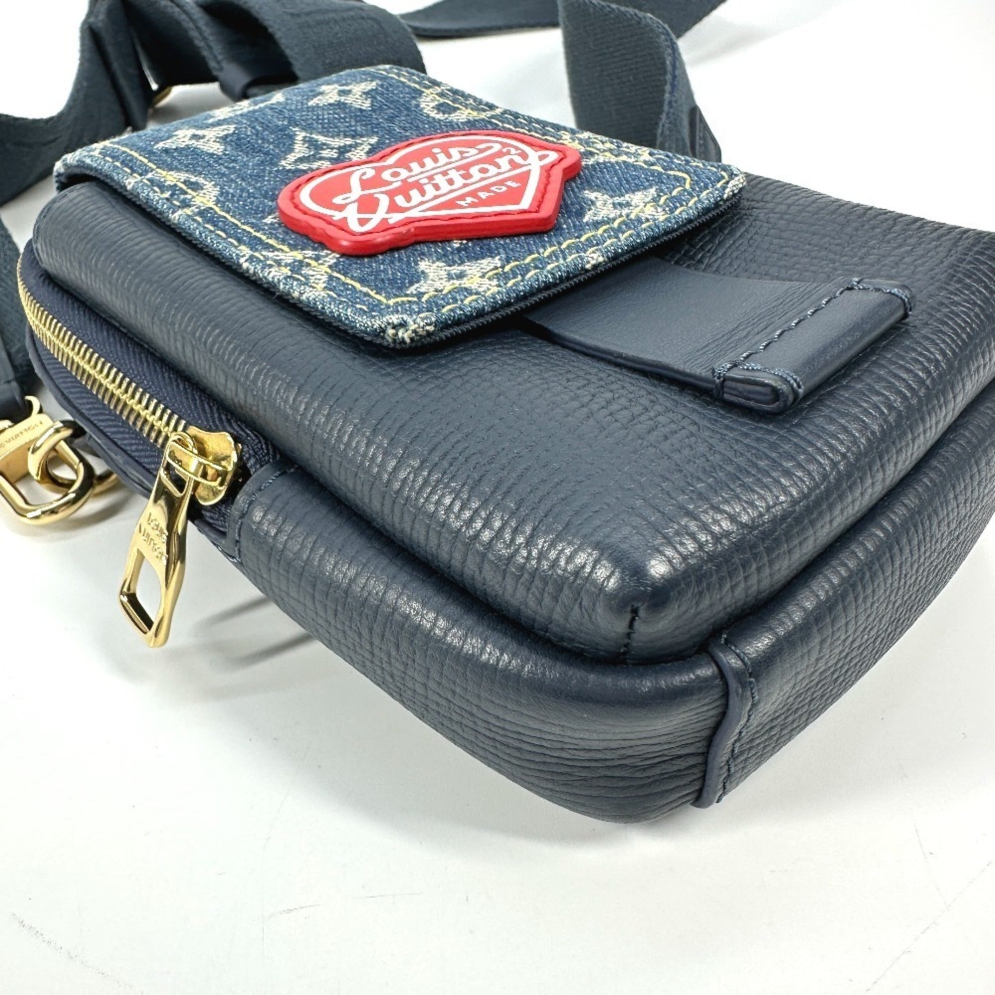 Louis Vuitton Blue Denim Leather Pochette Pouch Shoulder Bag (Pre-Owned)