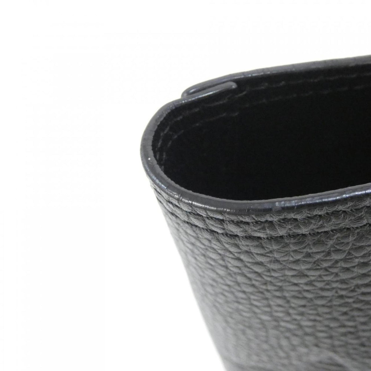 Louis Vuitton Black Leather Handbag Pouch (Pre-Owned)