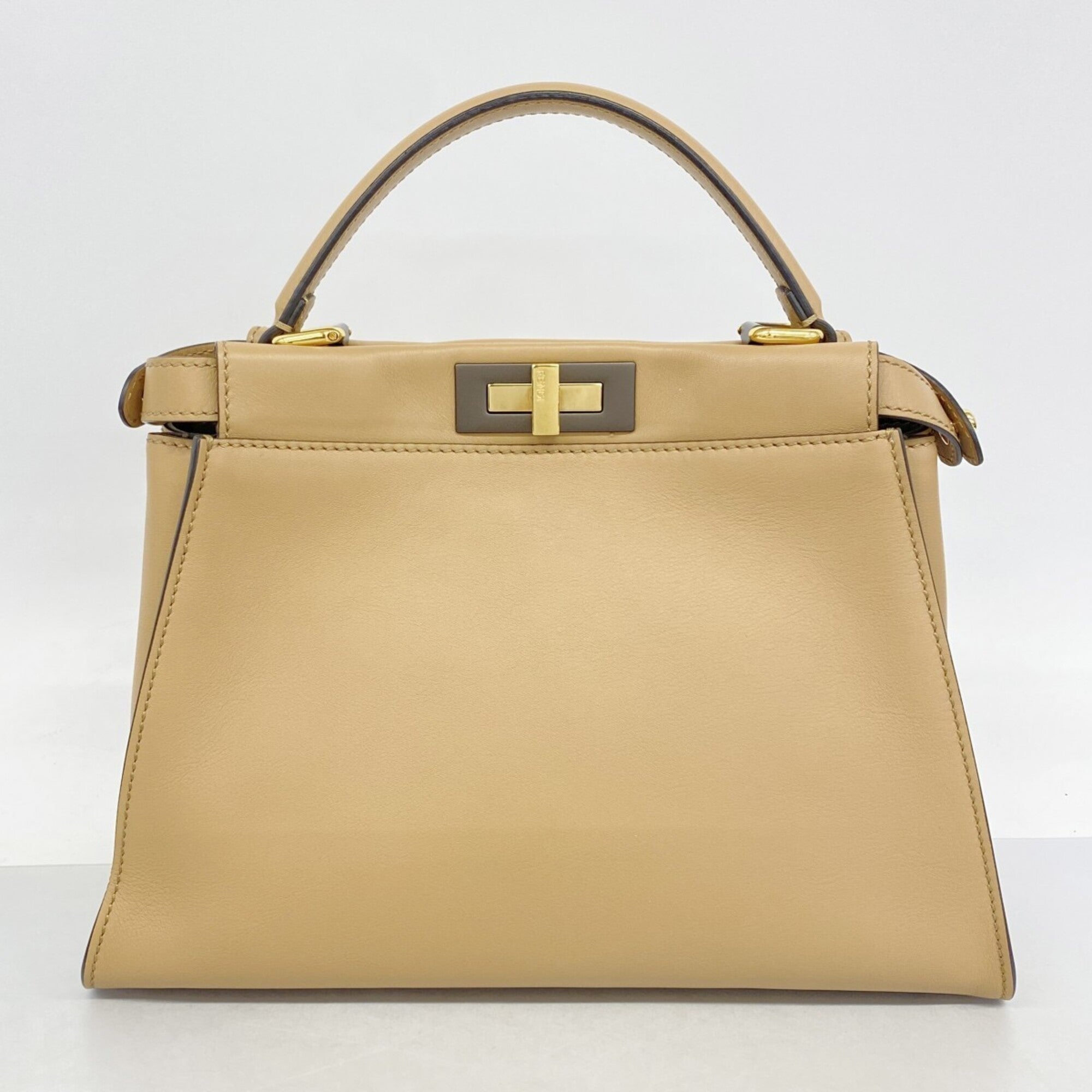 Fendi Beige Leather Handbag (Pre-Owned)
