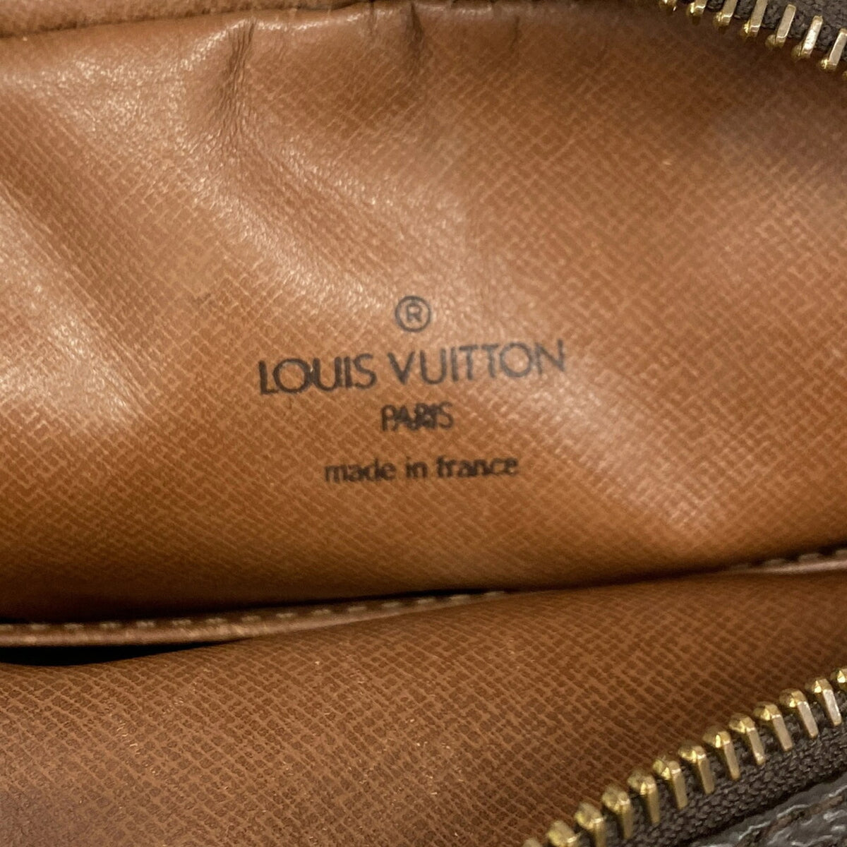Louis Vuitton Brown Shoulder Bag (Pre-Owned)