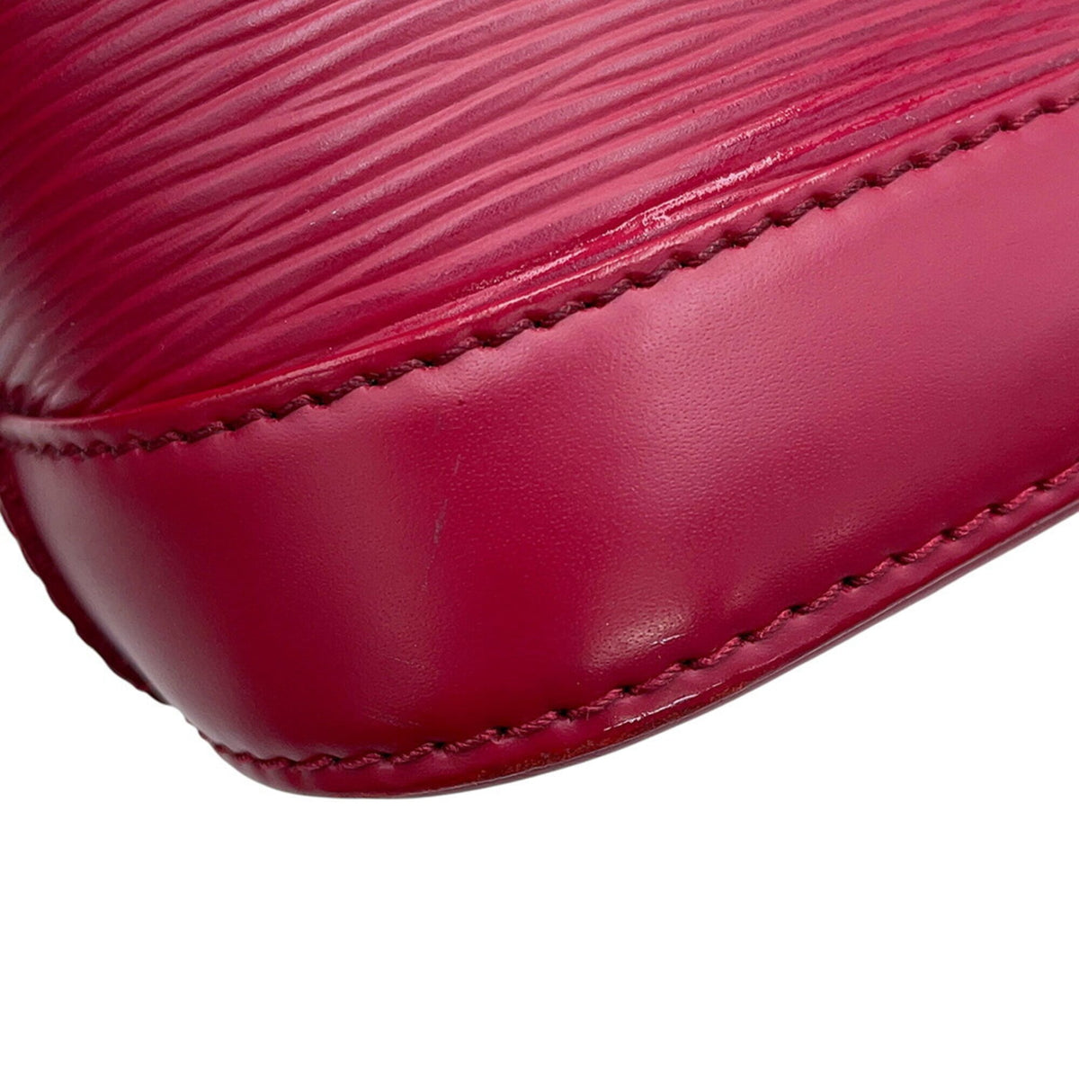 Louis Vuitton Epi Fuchsia Epi Leather Handbag Shoulder Bag (Pre-Owned)