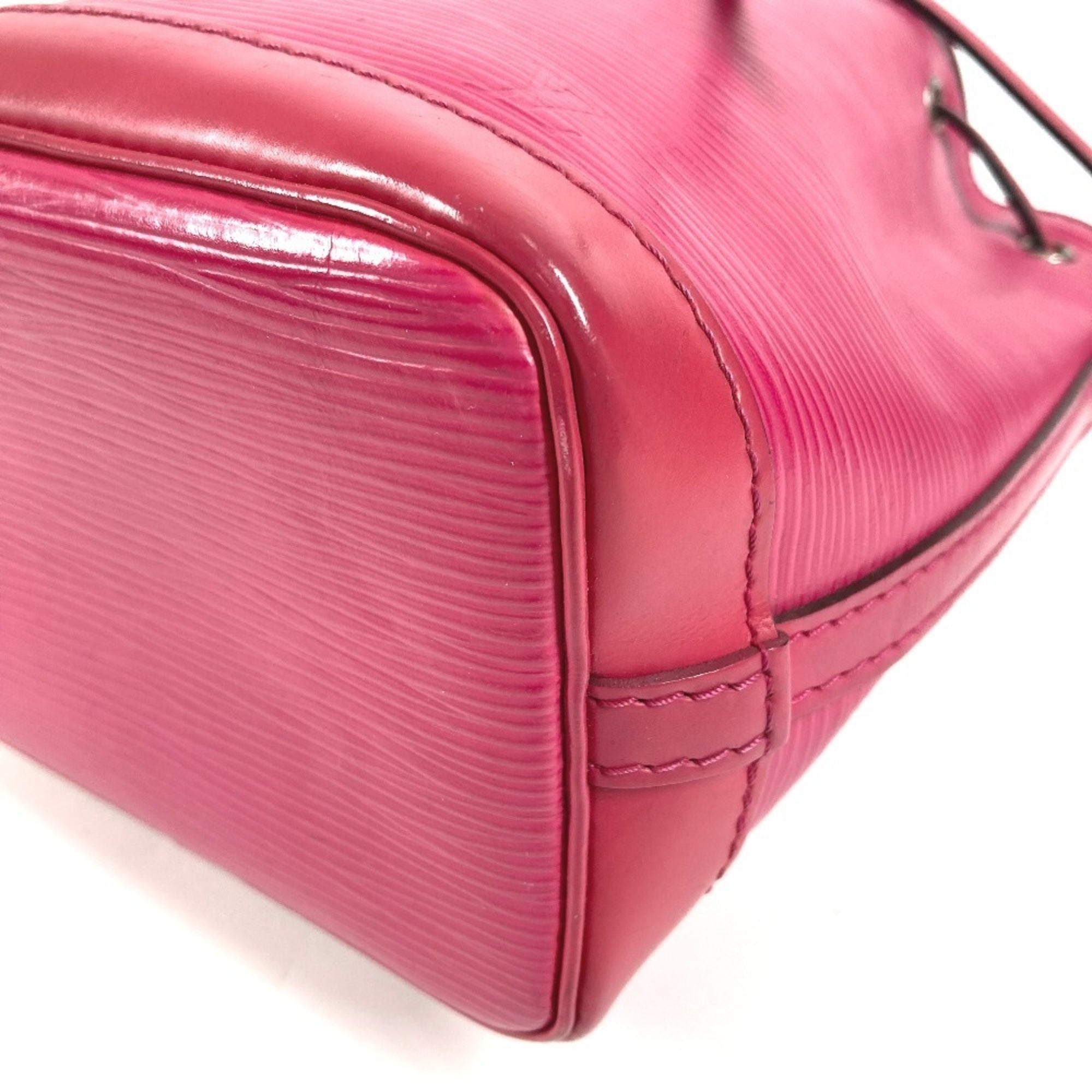 Louis Vuitton Epi Hot Pink Epi Leather Pochette Shoulder Bag (Pre-Owned)