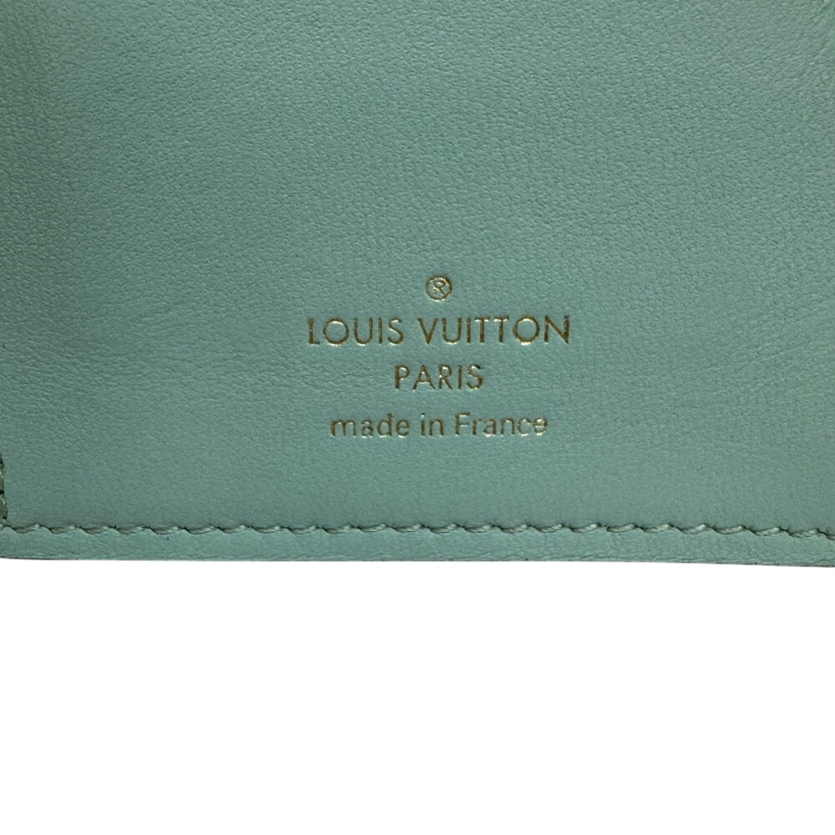 Louis Vuitton Beige Leather Wallet (Bi-Fold) (Pre-Owned)