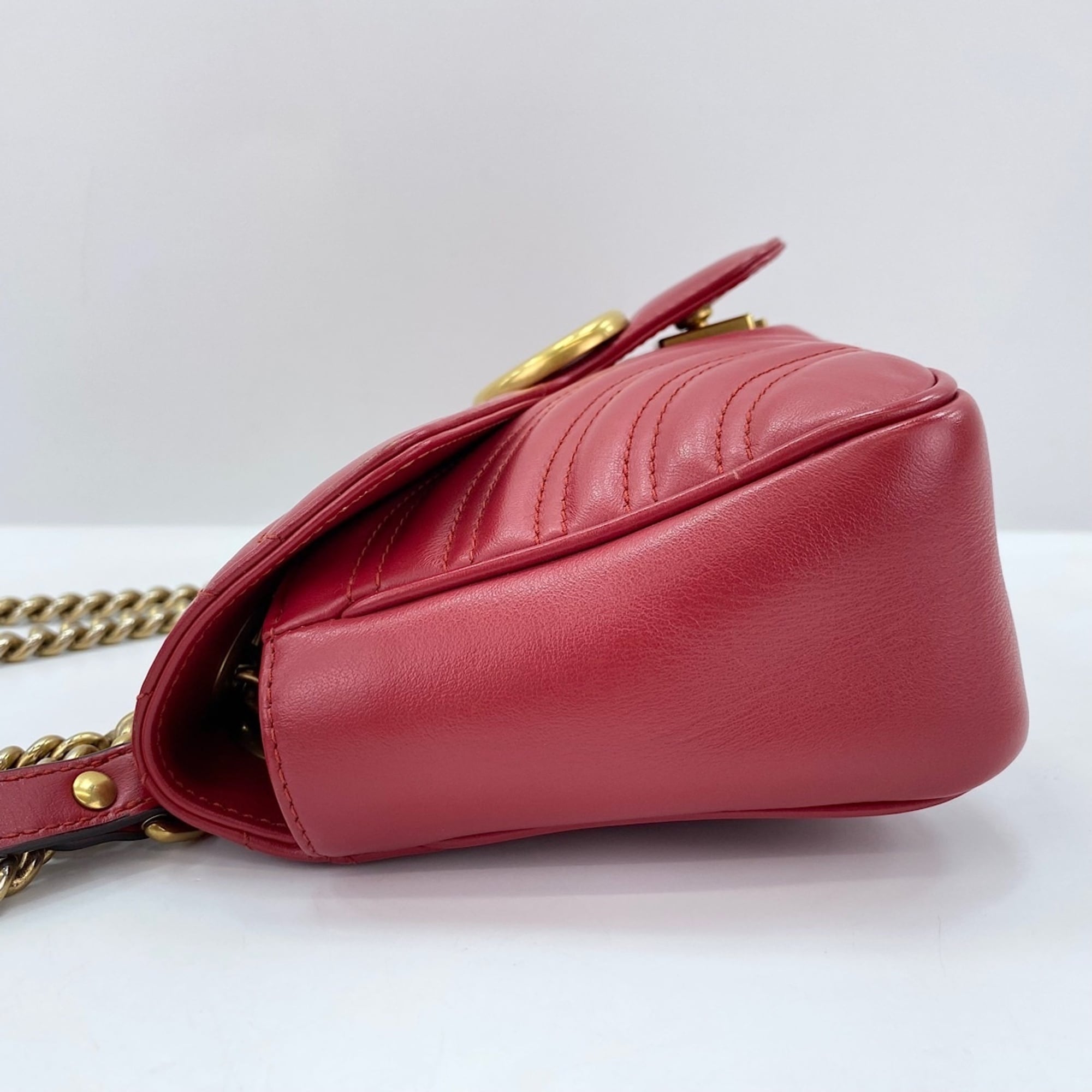 Gucci Red Color Leather Shoulder Bag (Pre-Owned)