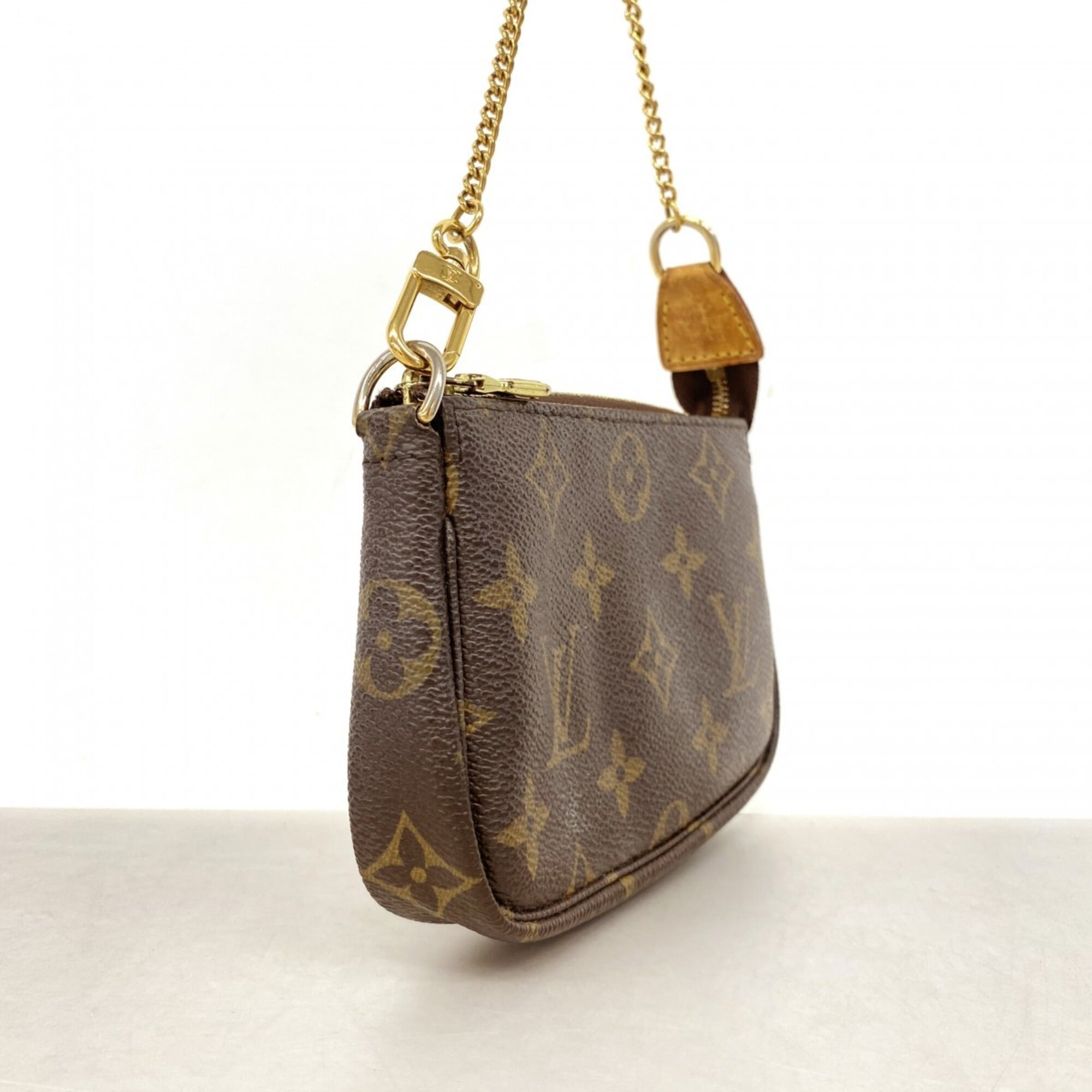 Louis Vuitton Brown Pouch (Pre-Owned)