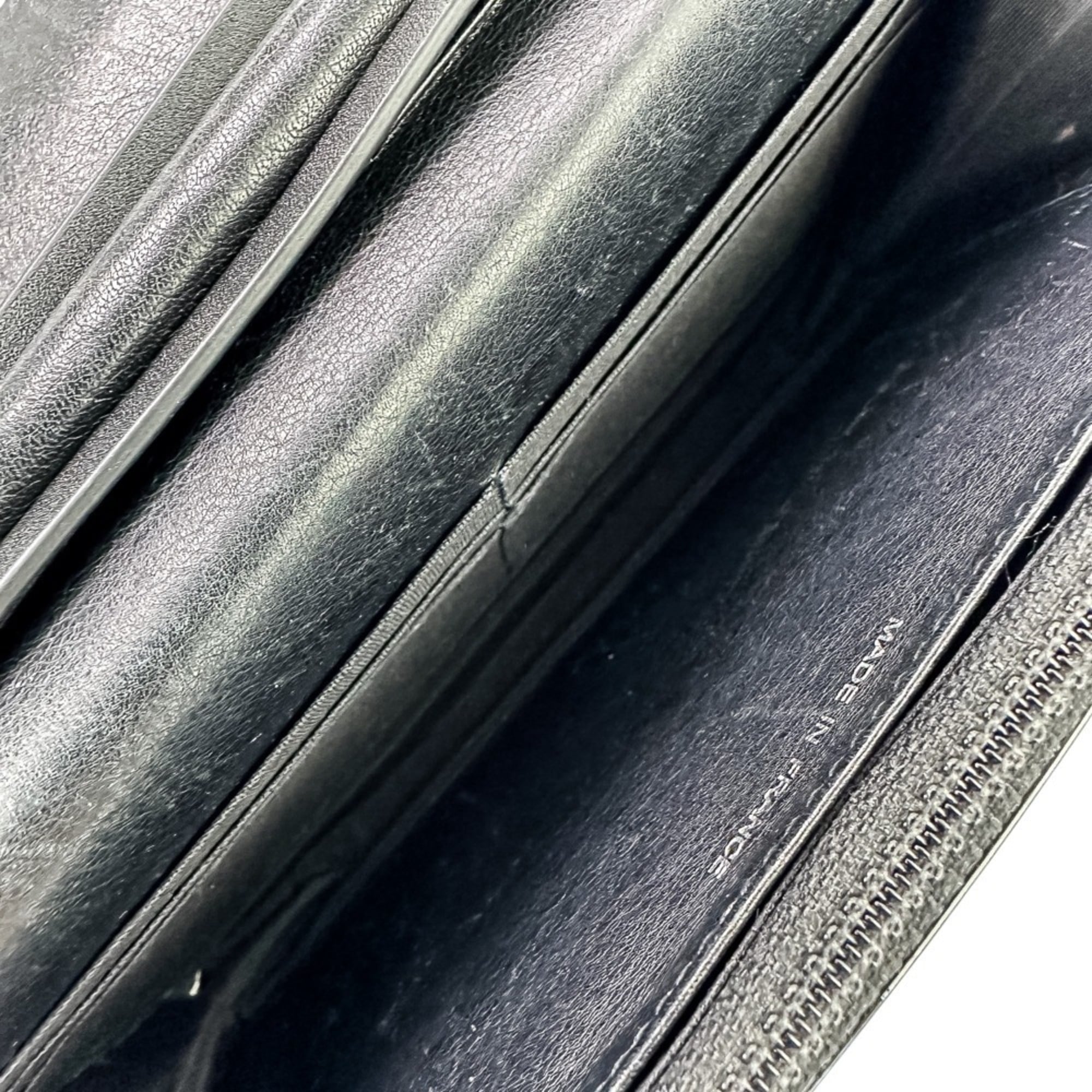 Chanel Matelasse Black Patent Leather Chain/Shoulder Wallet (Pre-Owned)